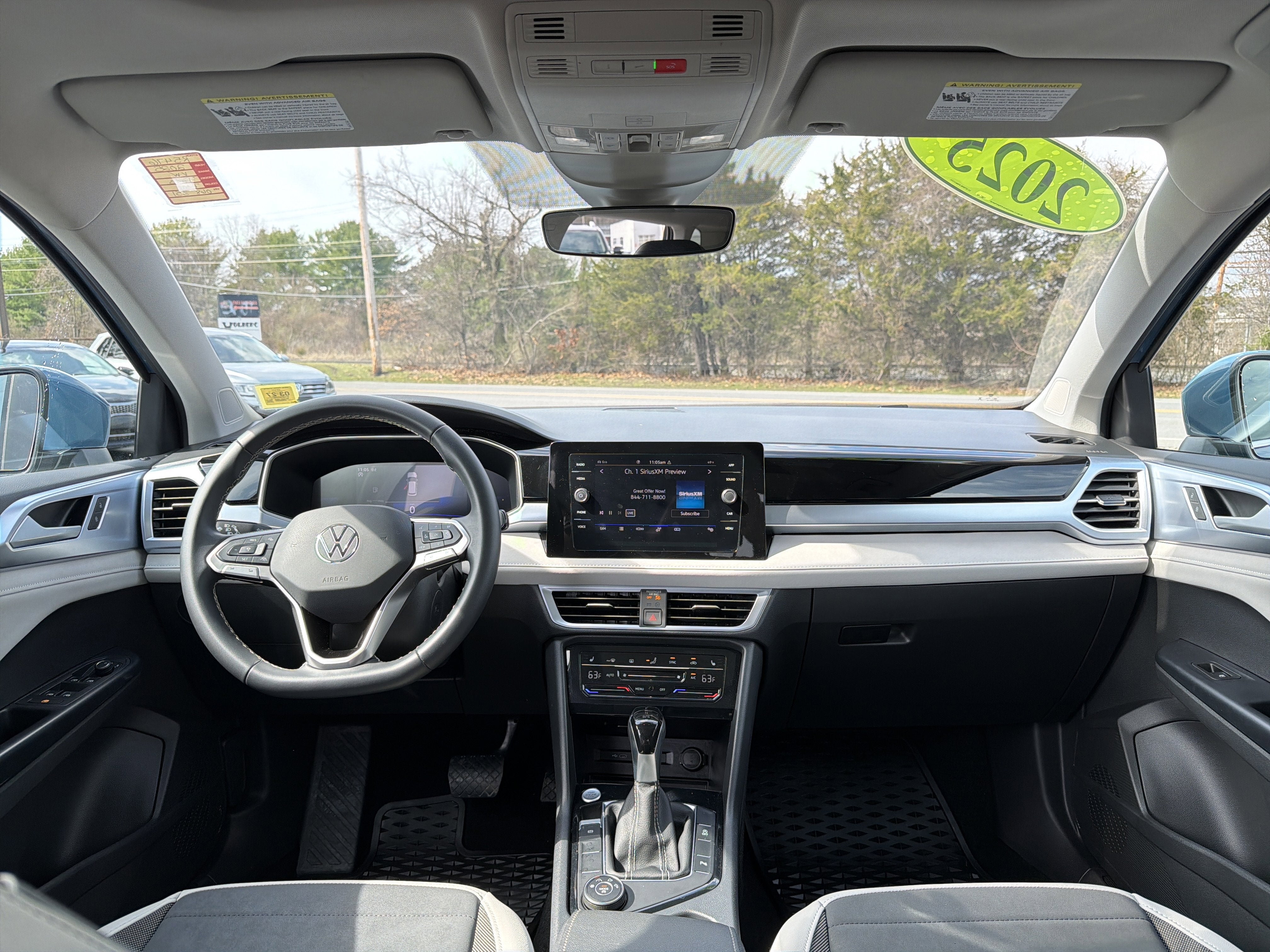 2025 Volkswagen Taos 1.5T SE