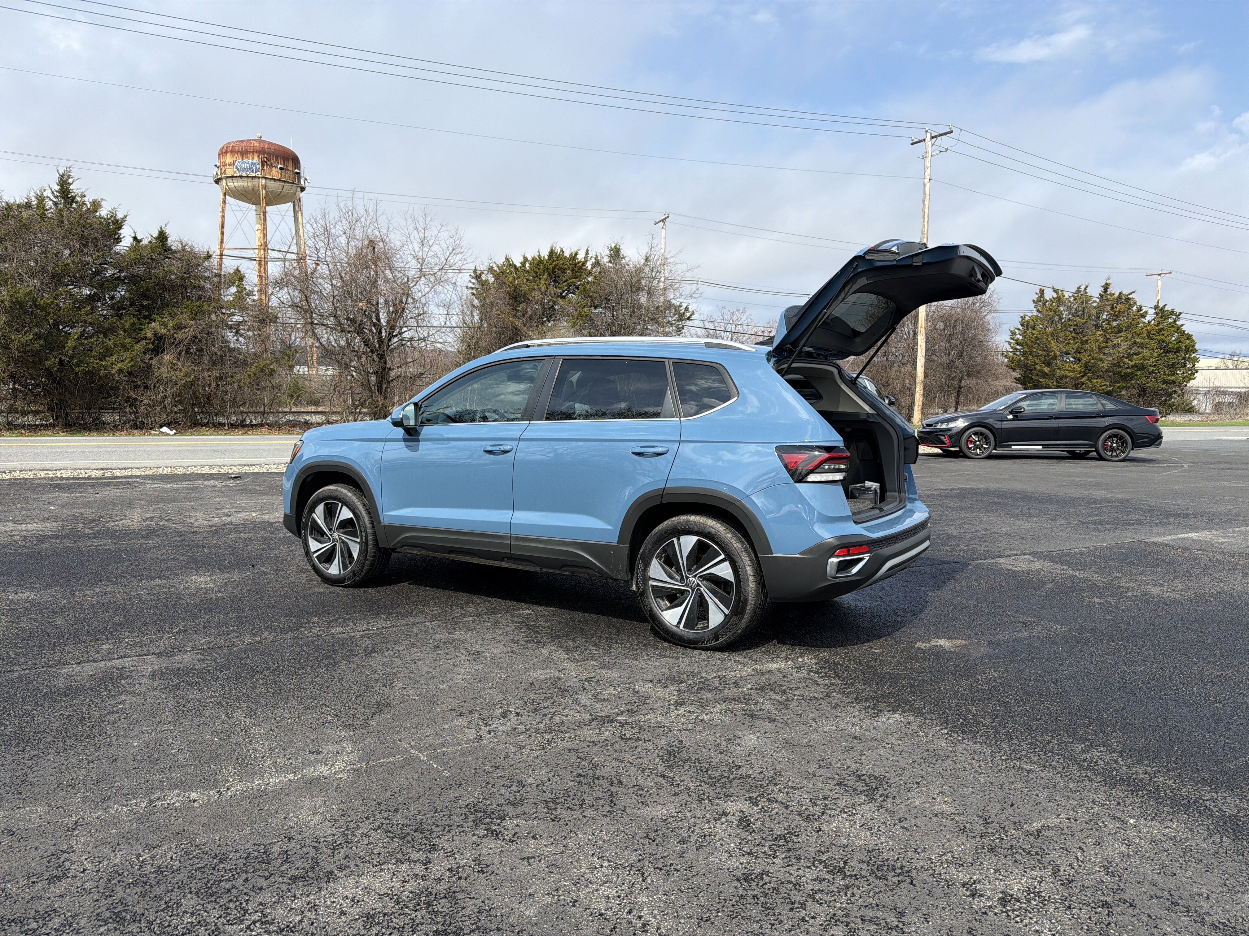 2025 Volkswagen Taos 1.5T SE