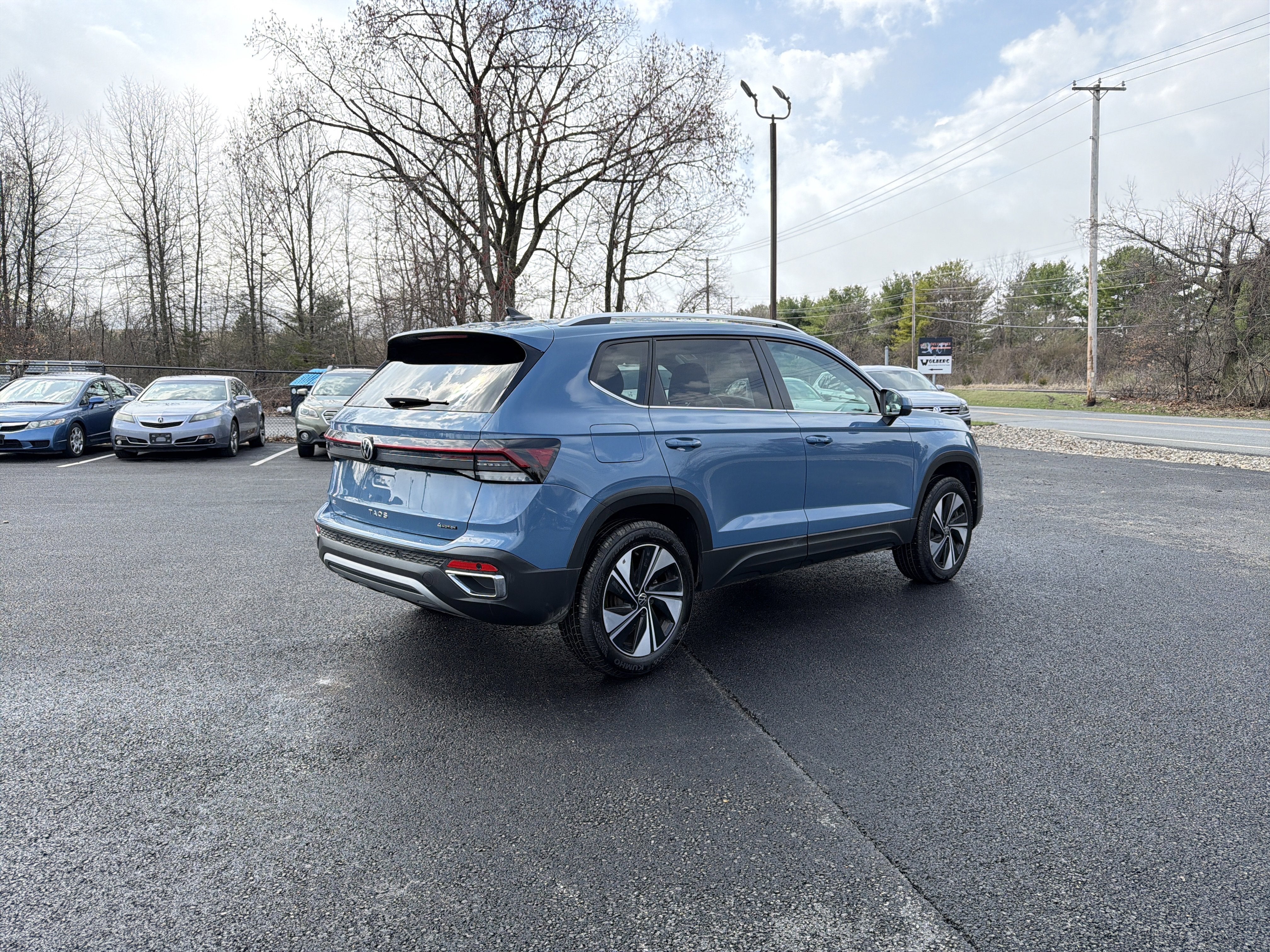 2025 Volkswagen Taos 1.5T SE