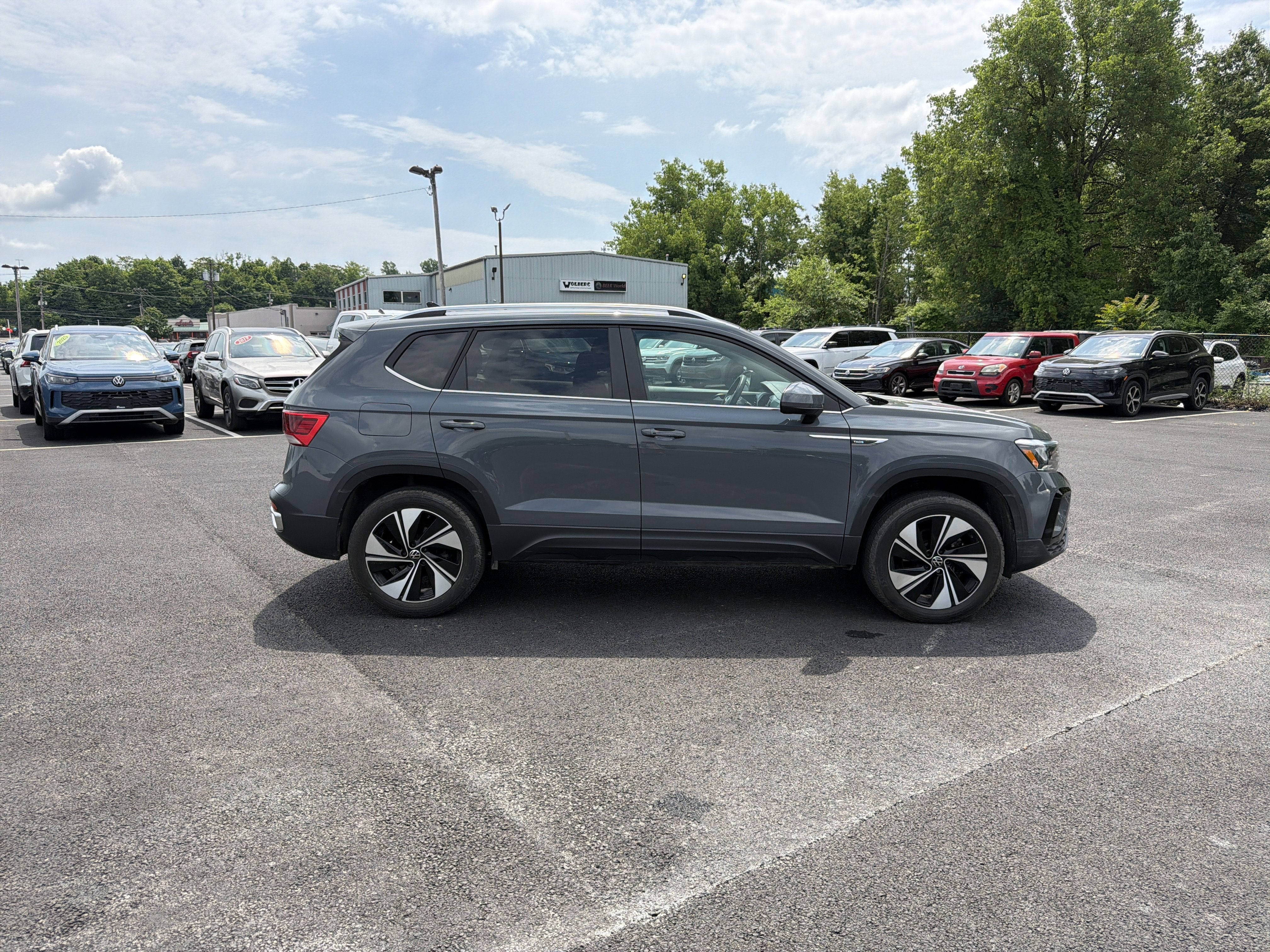 2023 Volkswagen Taos 1.5T SE
