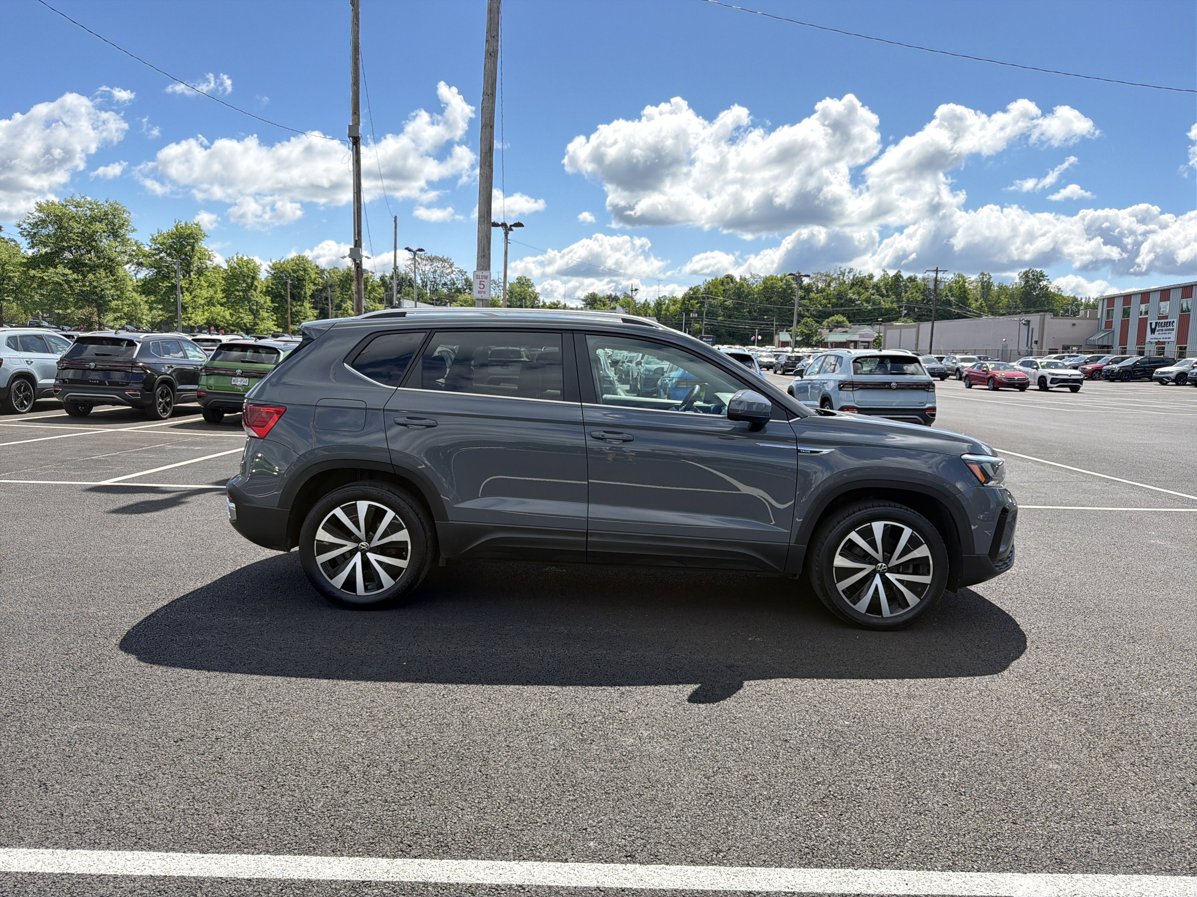 2022 Volkswagen Taos 1.5T SE
