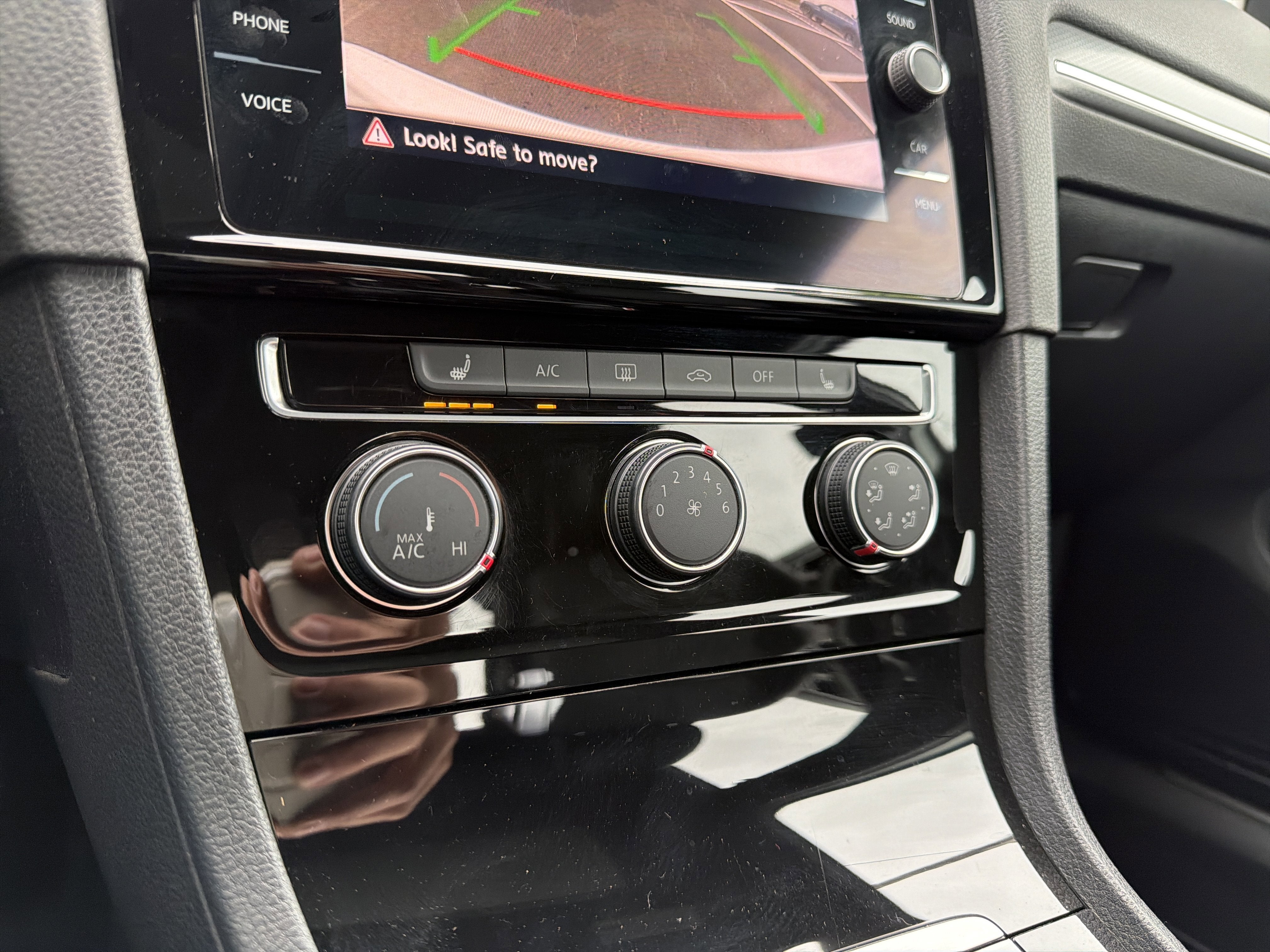 2018 Volkswagen Golf GTI 2.0T SE