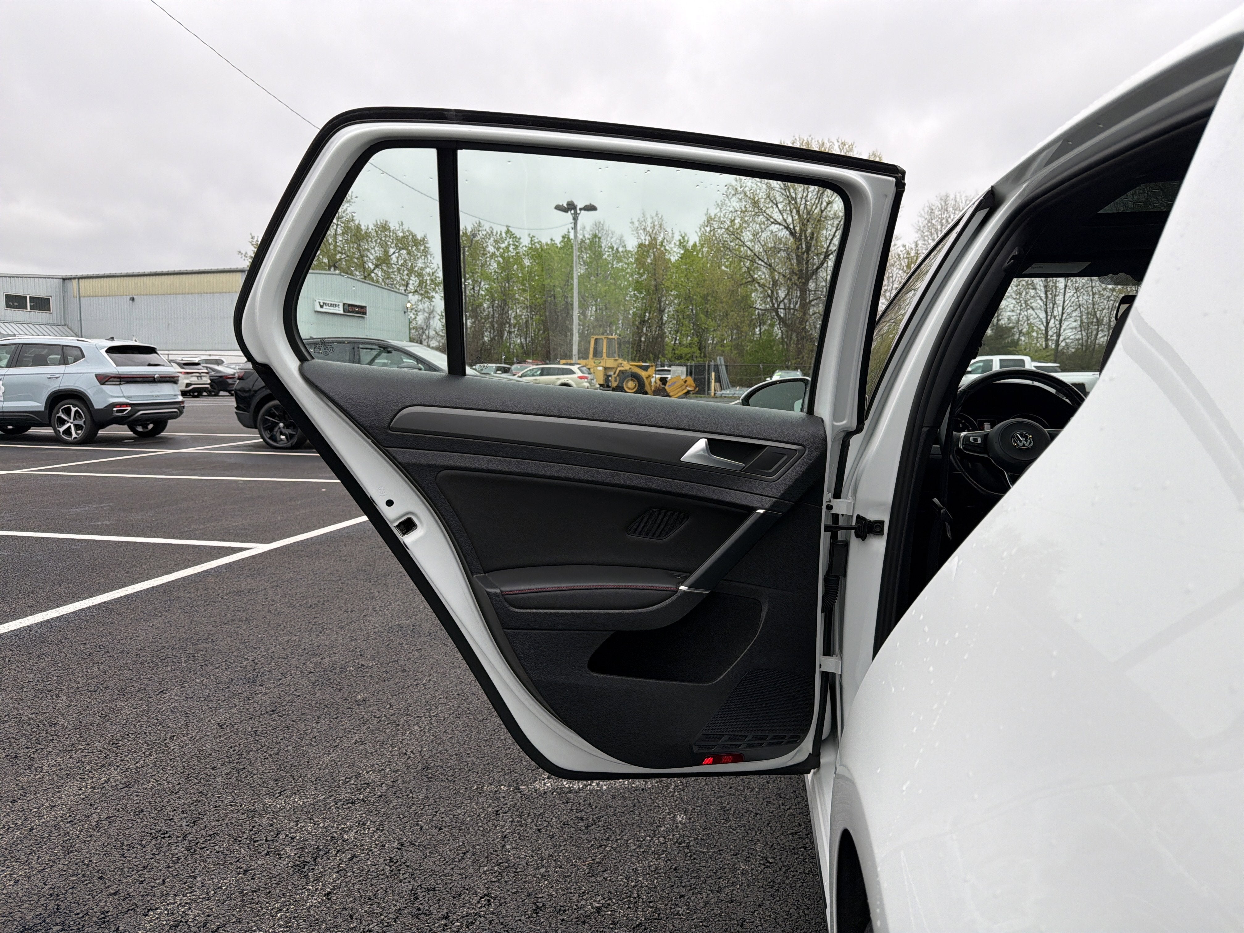 2018 Volkswagen Golf GTI 2.0T SE