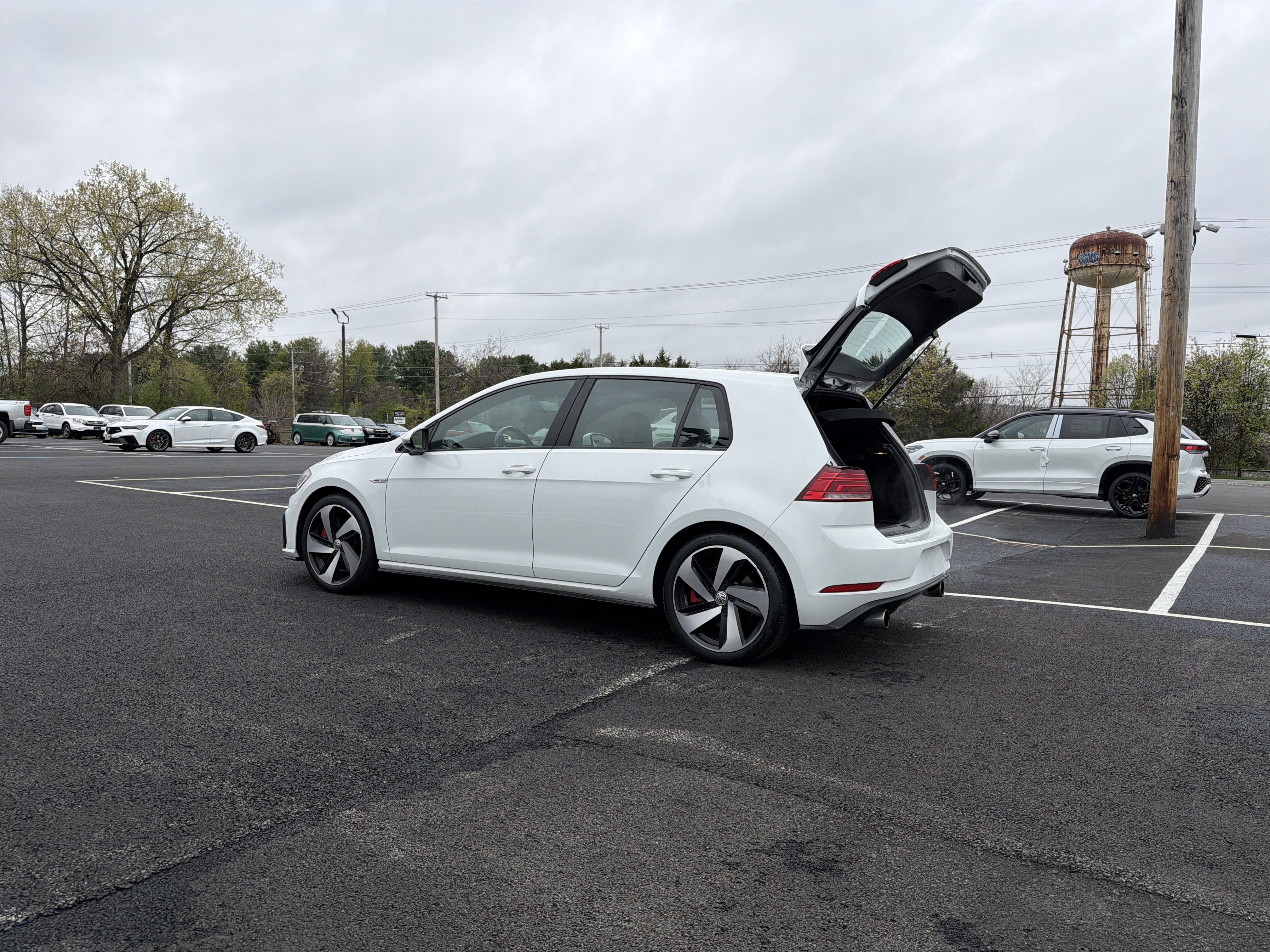 2018 Volkswagen Golf GTI 2.0T SE