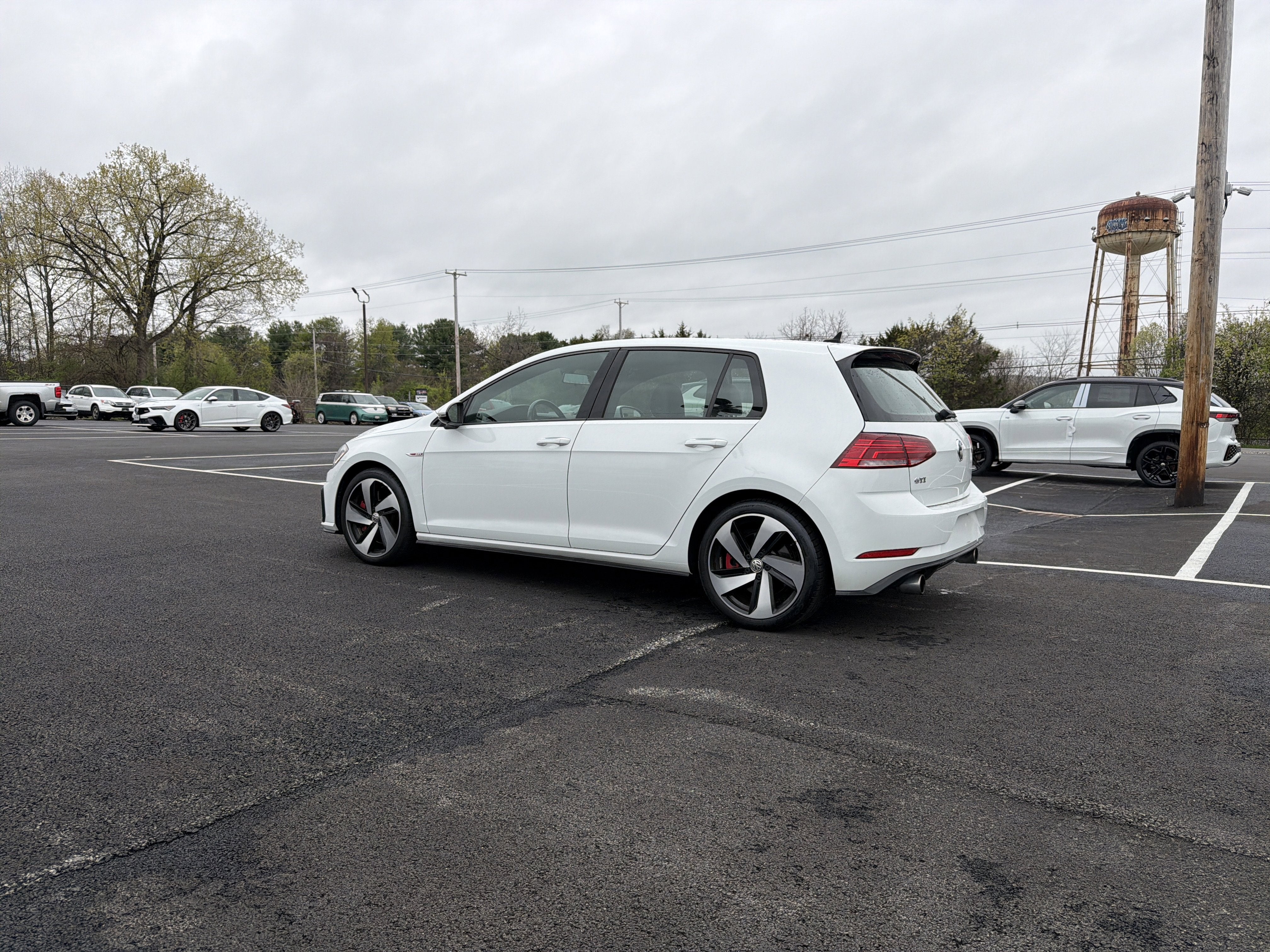 2018 Volkswagen Golf GTI 2.0T SE