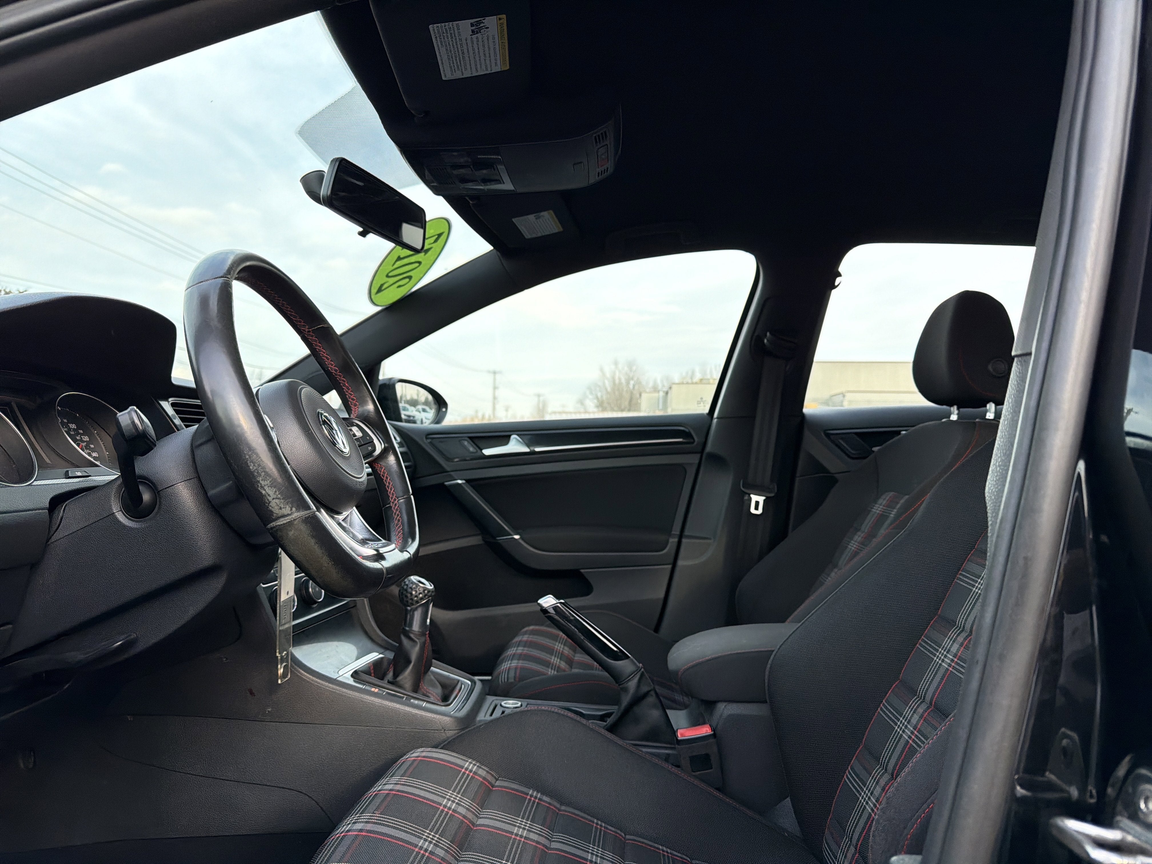 2017 Volkswagen Golf GTI S