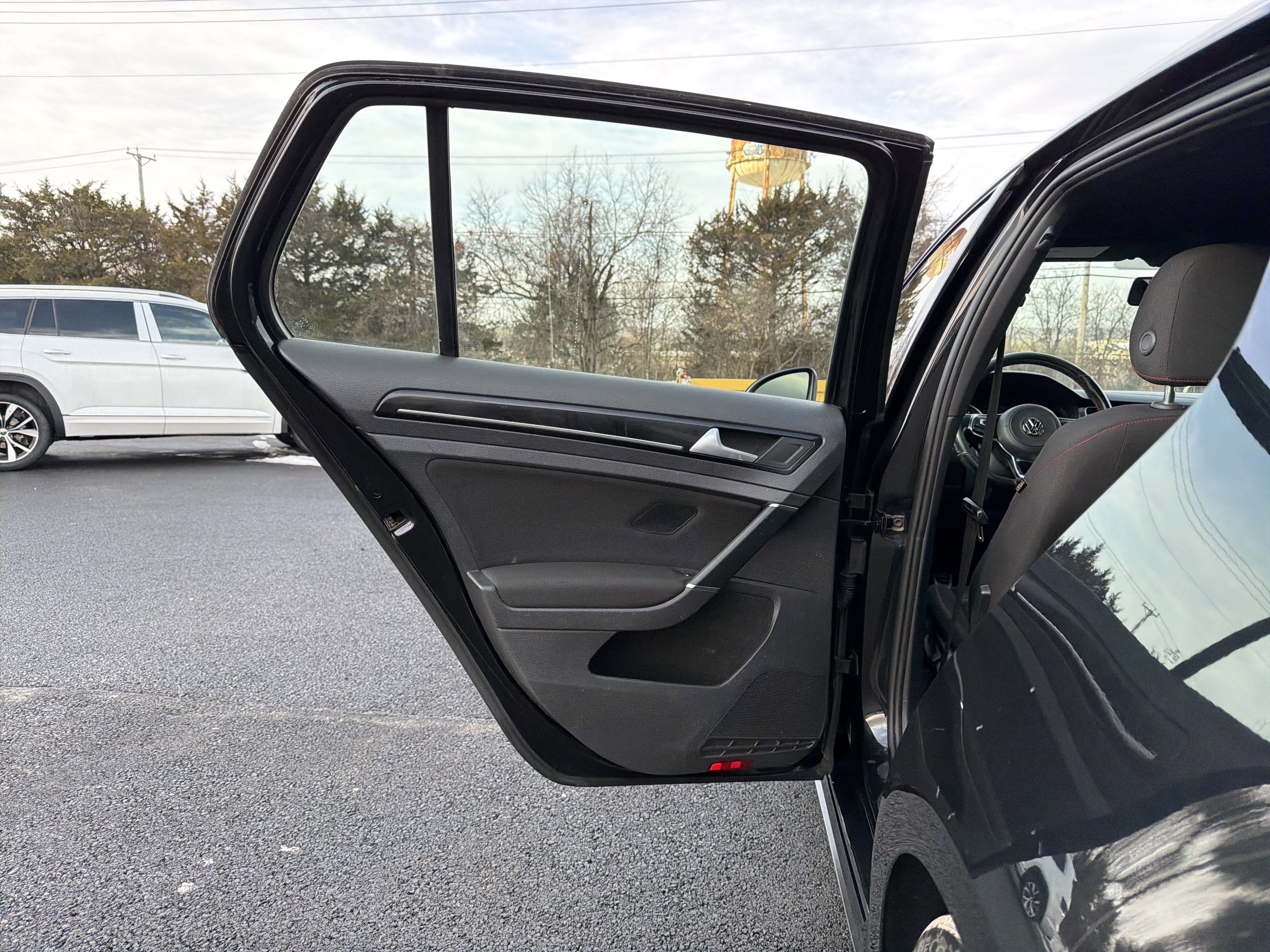 2017 Volkswagen Golf GTI S