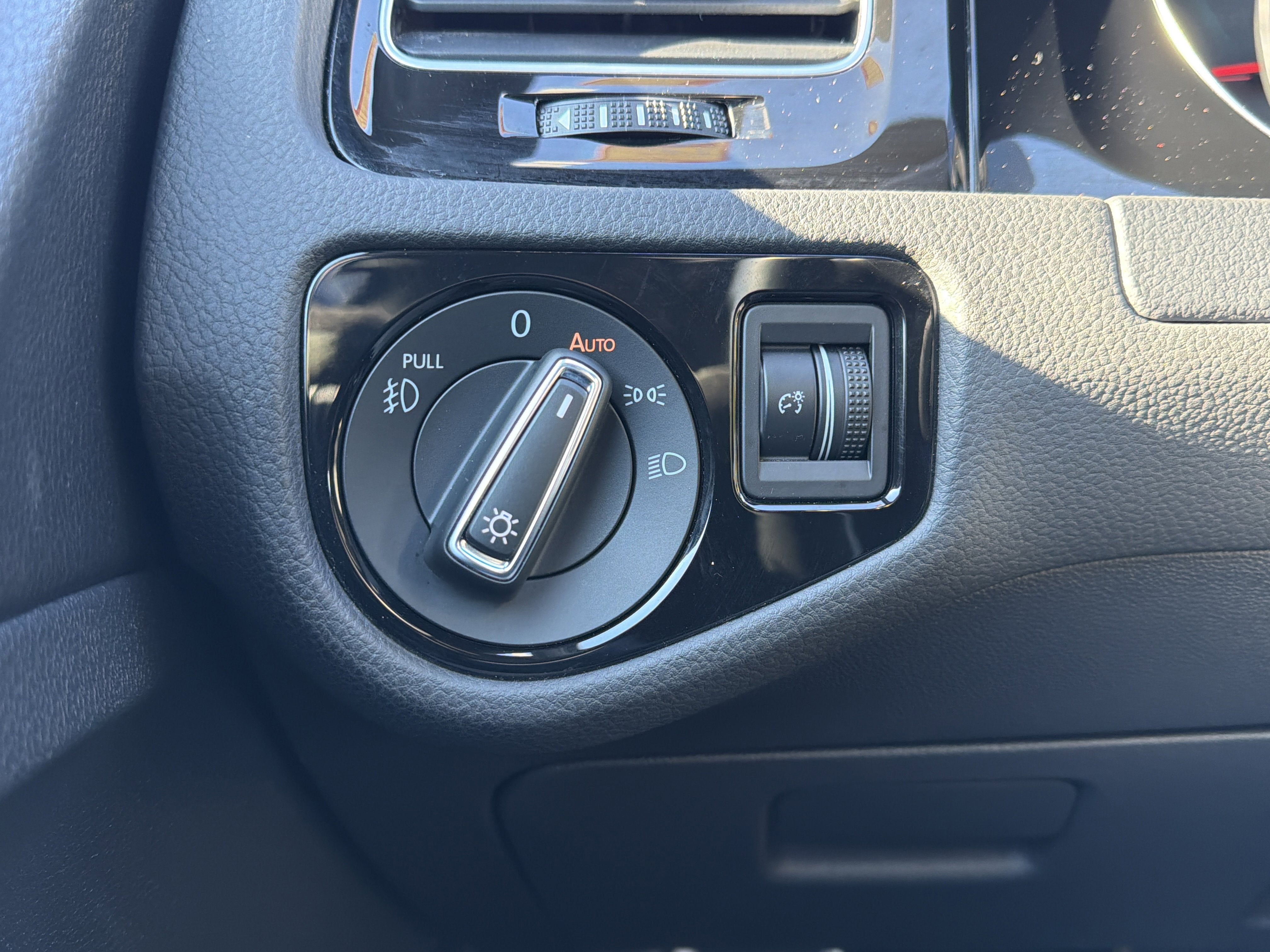 2019 Volkswagen Golf GTI 2.0T Rabbit Edition