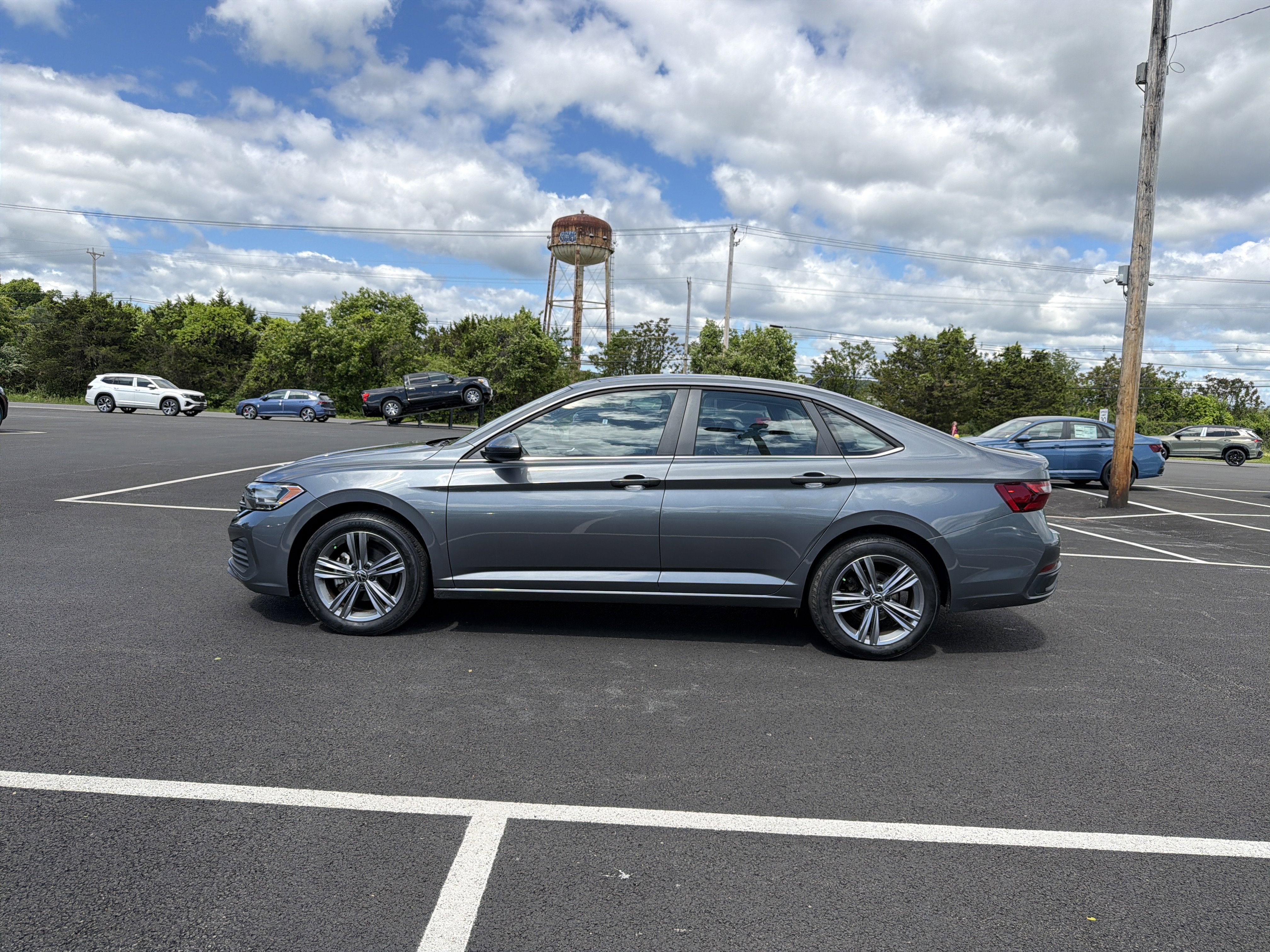 2023 Volkswagen Jetta 1.5T SE