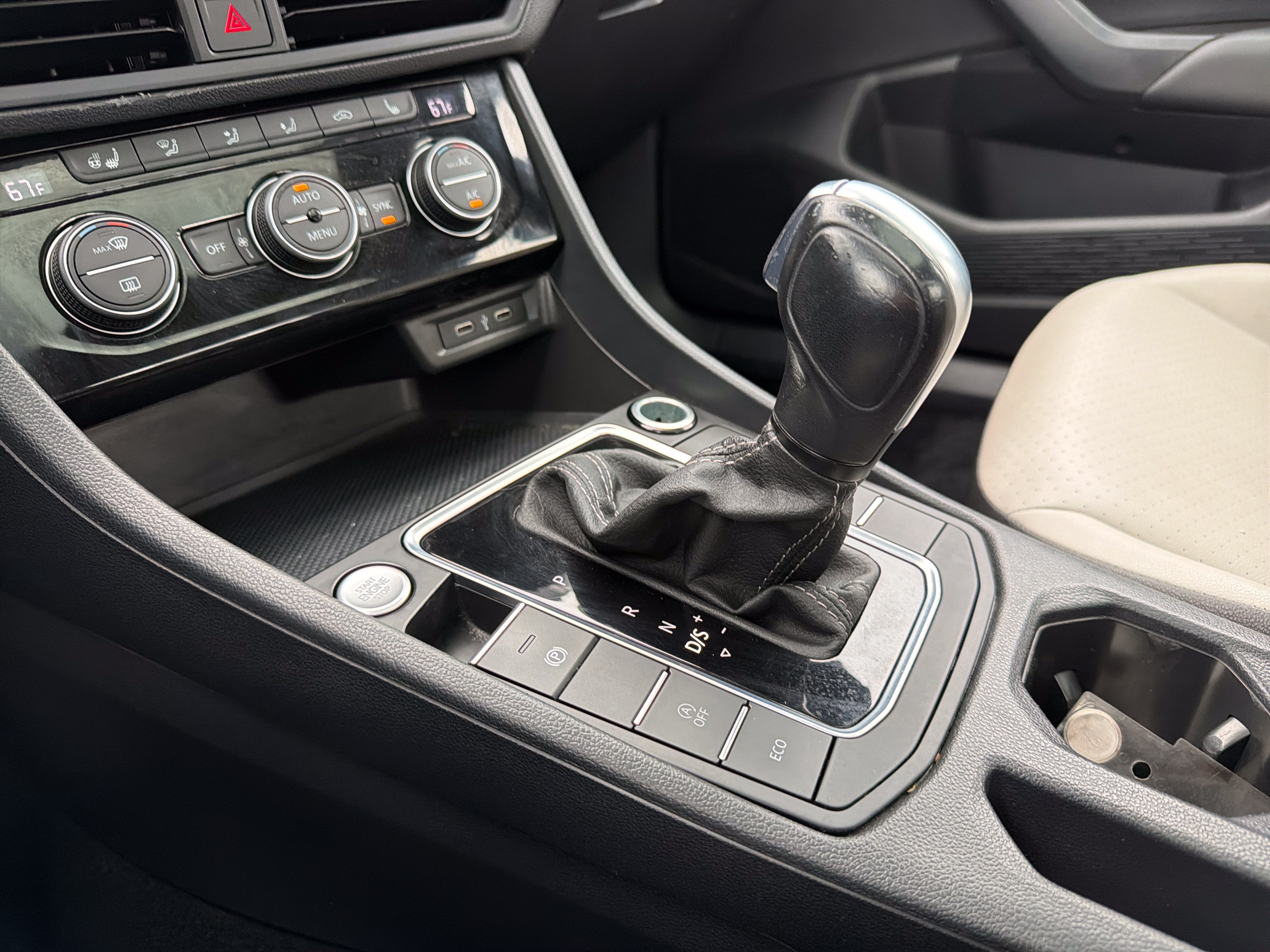 2021 Volkswagen Jetta R-Line