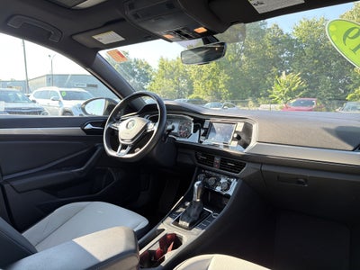2019 Volkswagen Jetta R-Line