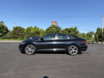 2019 Volkswagen Jetta R-Line