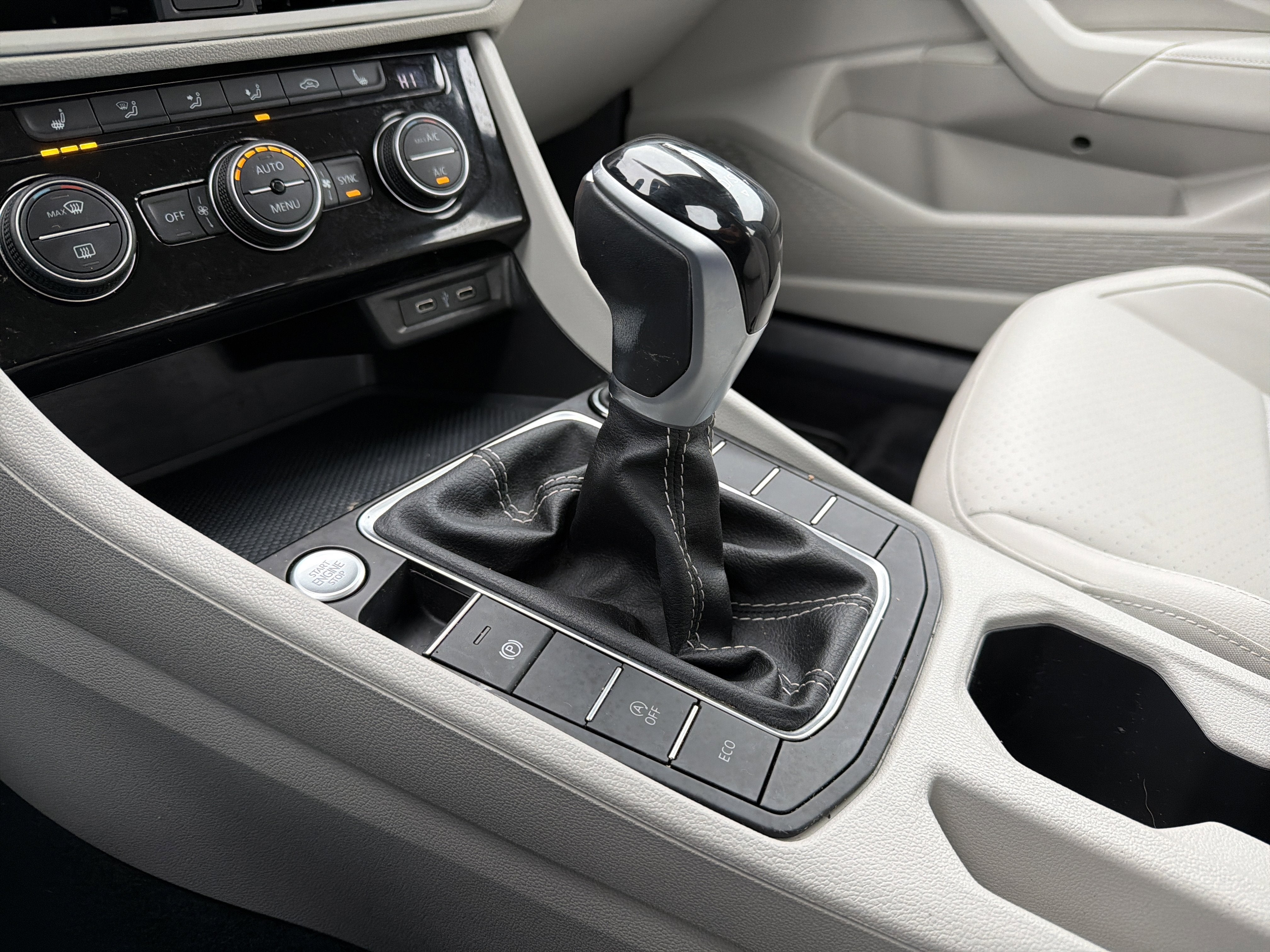 2022 Volkswagen Jetta 1.5T SE