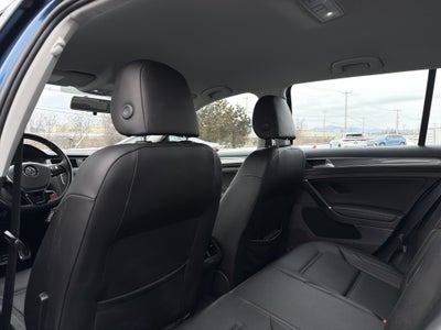 2017 Volkswagen Golf Alltrack TSI S 4Motion