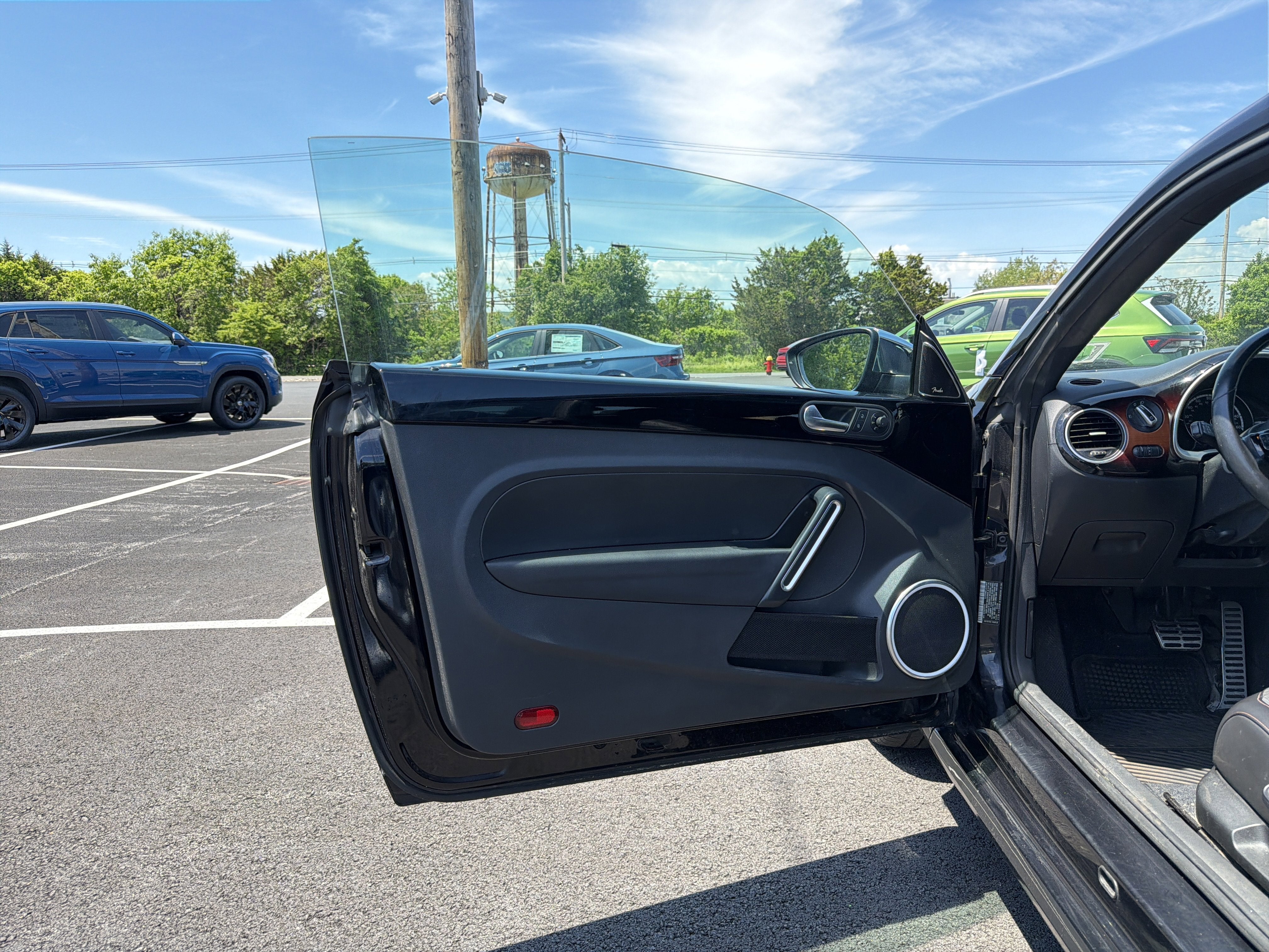 2013 Volkswagen Beetle 2.0T Fender Edition