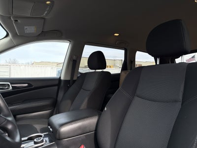 2019 Nissan Pathfinder S