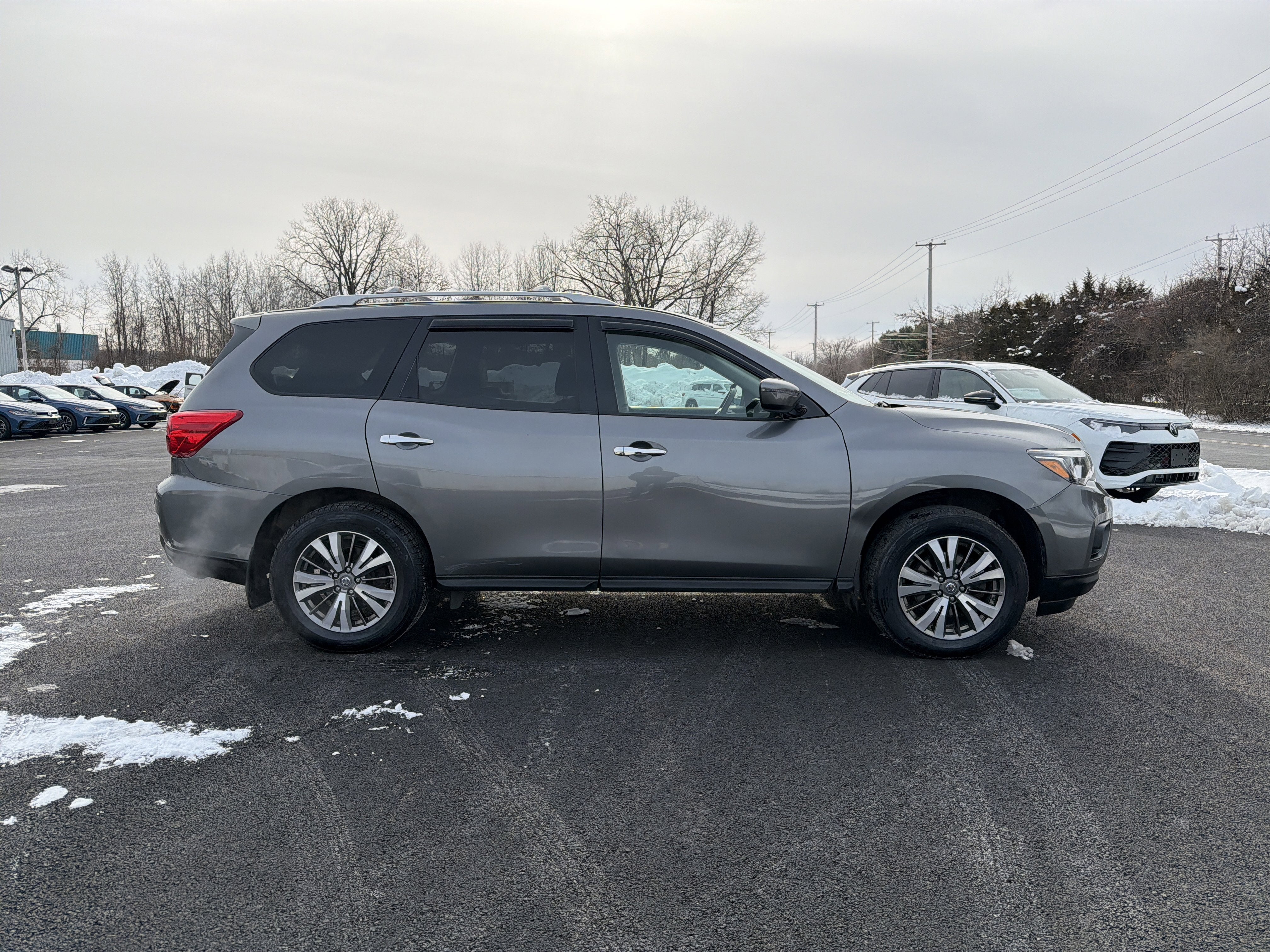 2019 Nissan Pathfinder S