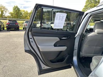 2022 Toyota Highlander XLE