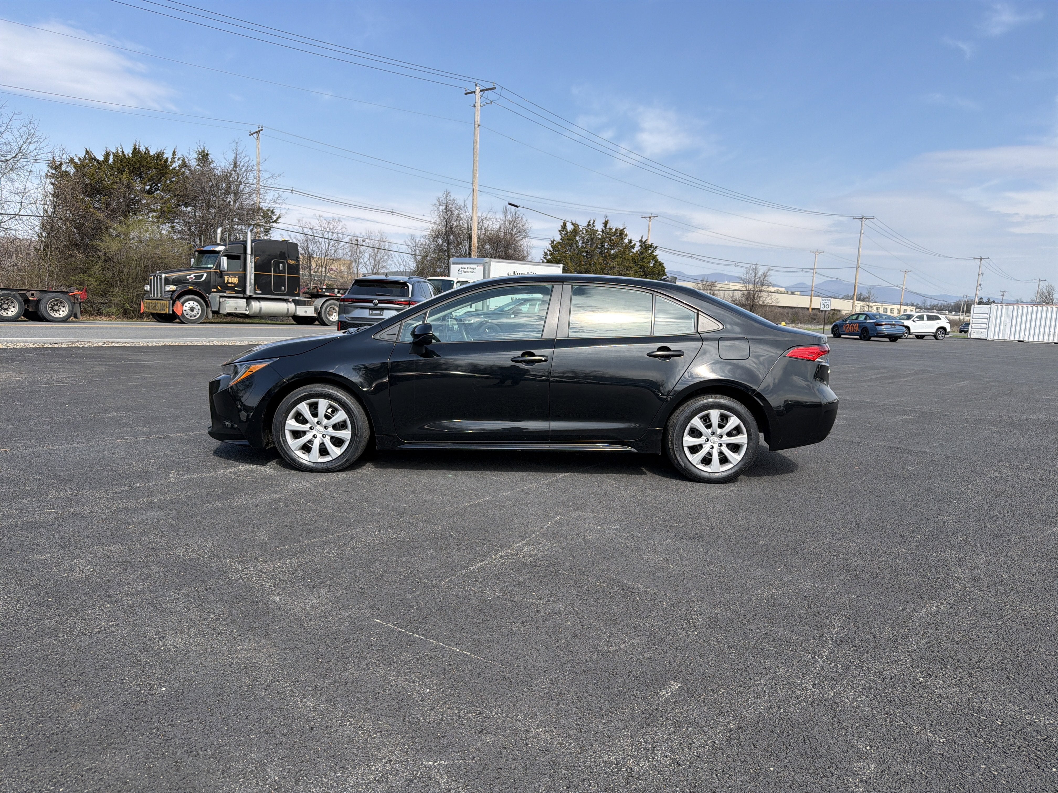 2023 Toyota Corolla LE