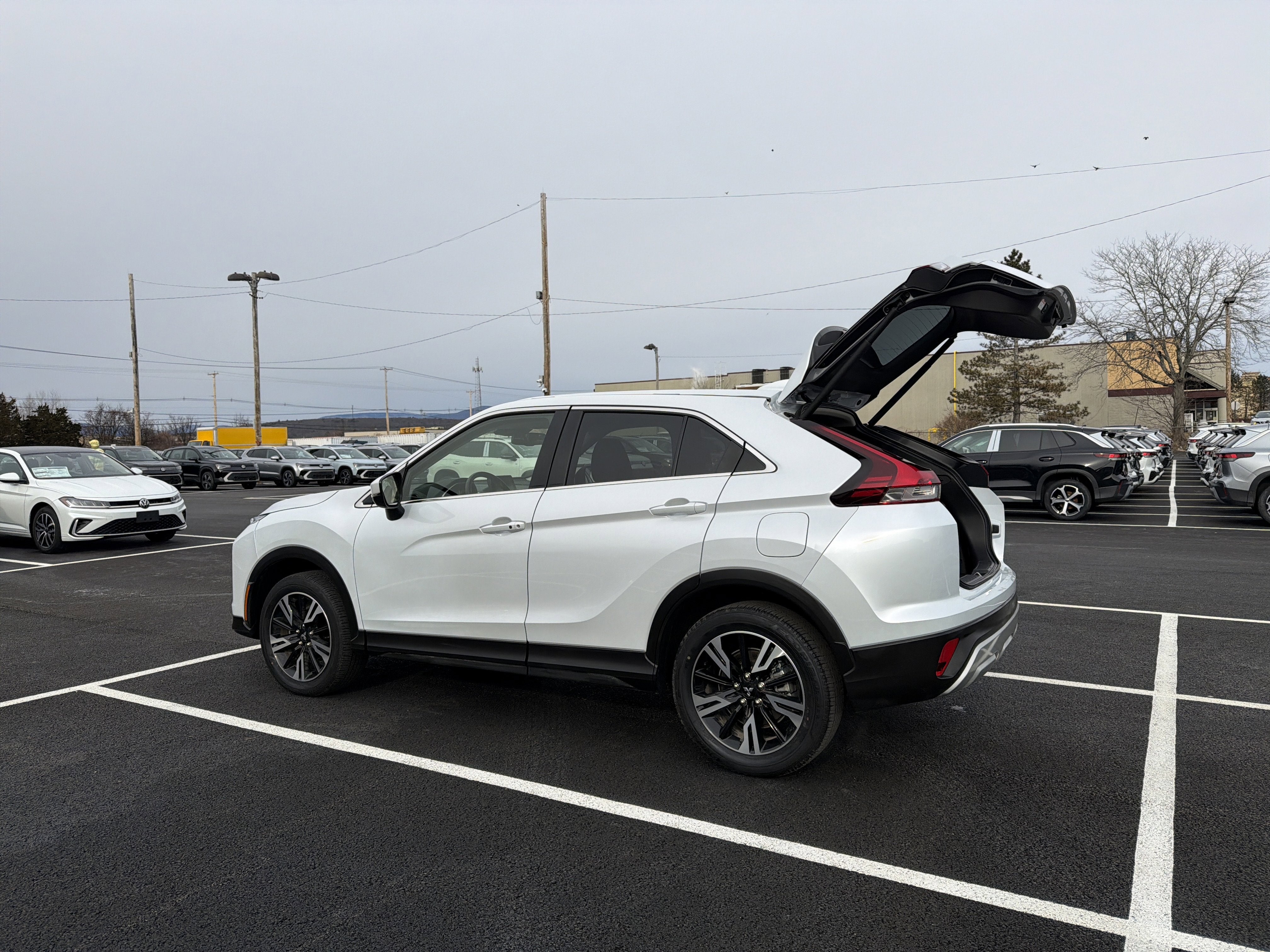 2024 Mitsubishi Eclipse Cross SE