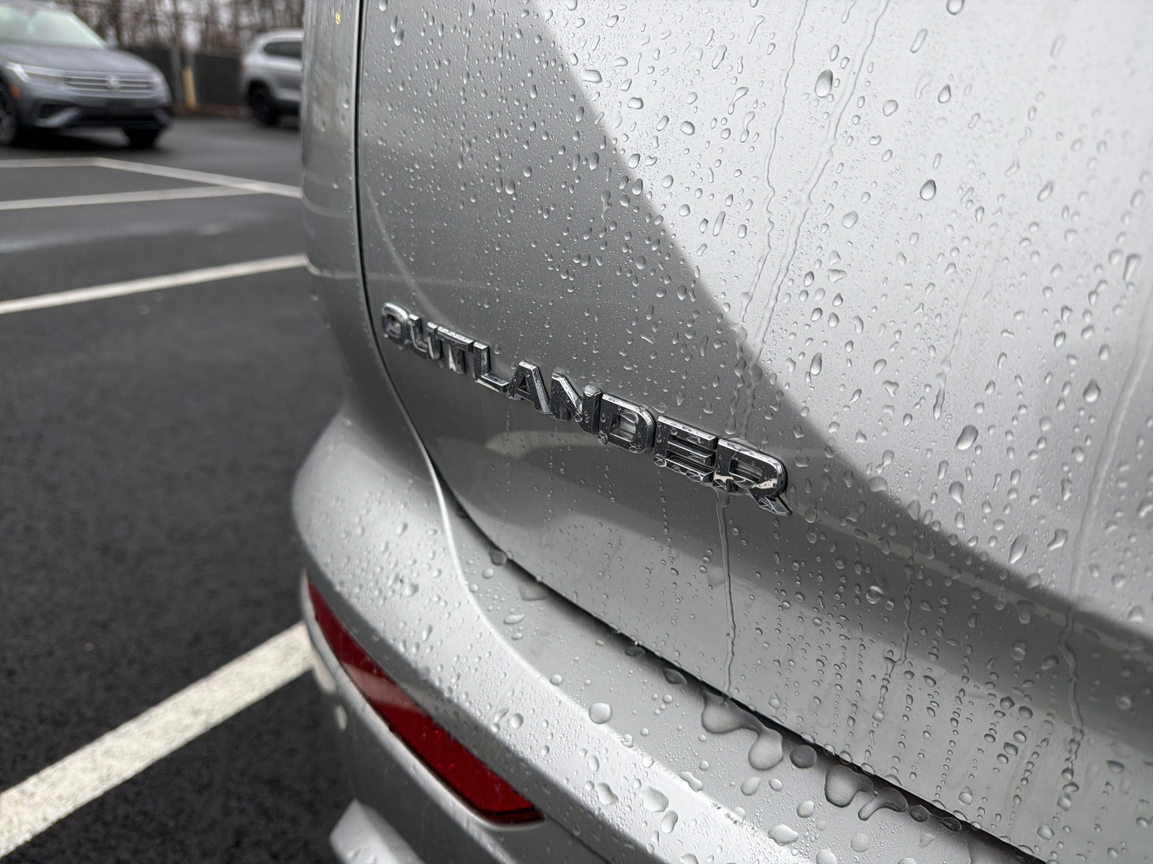 2024 Mitsubishi Outlander SE