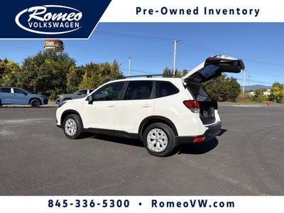 2023 Subaru Forester Base