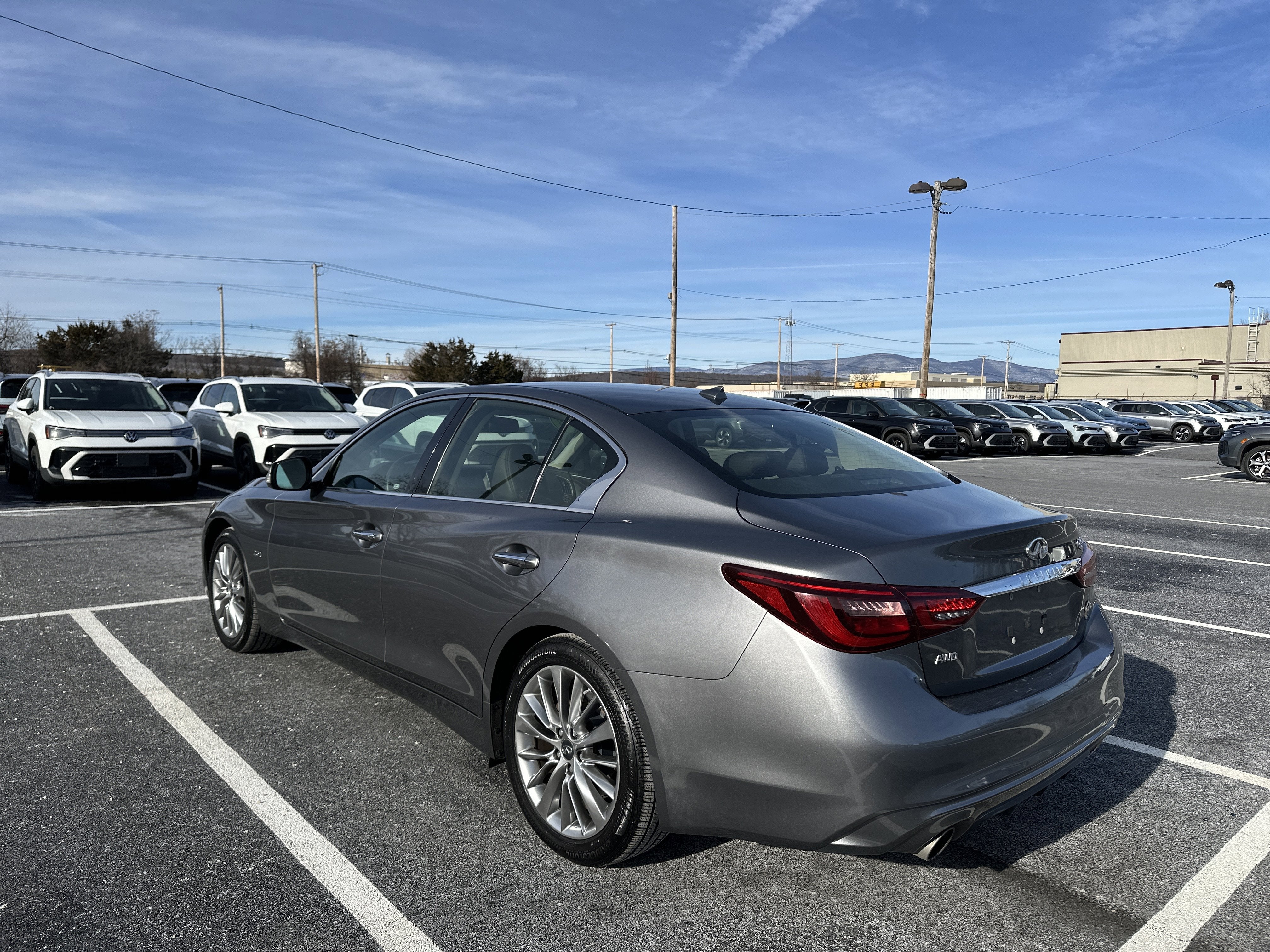 2018 INFINITI Q50 2.0t LUXE