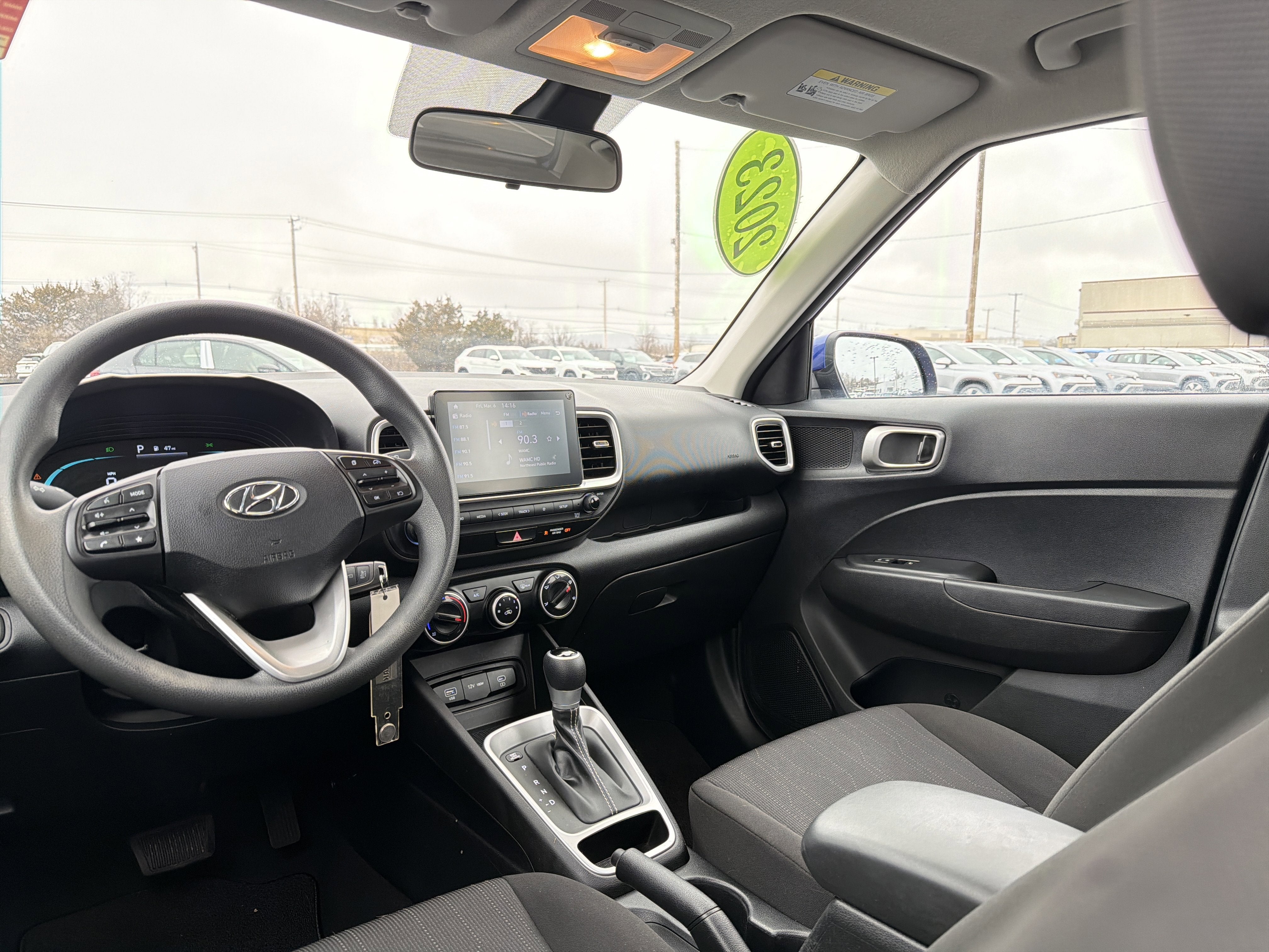 2023 Hyundai Venue SE