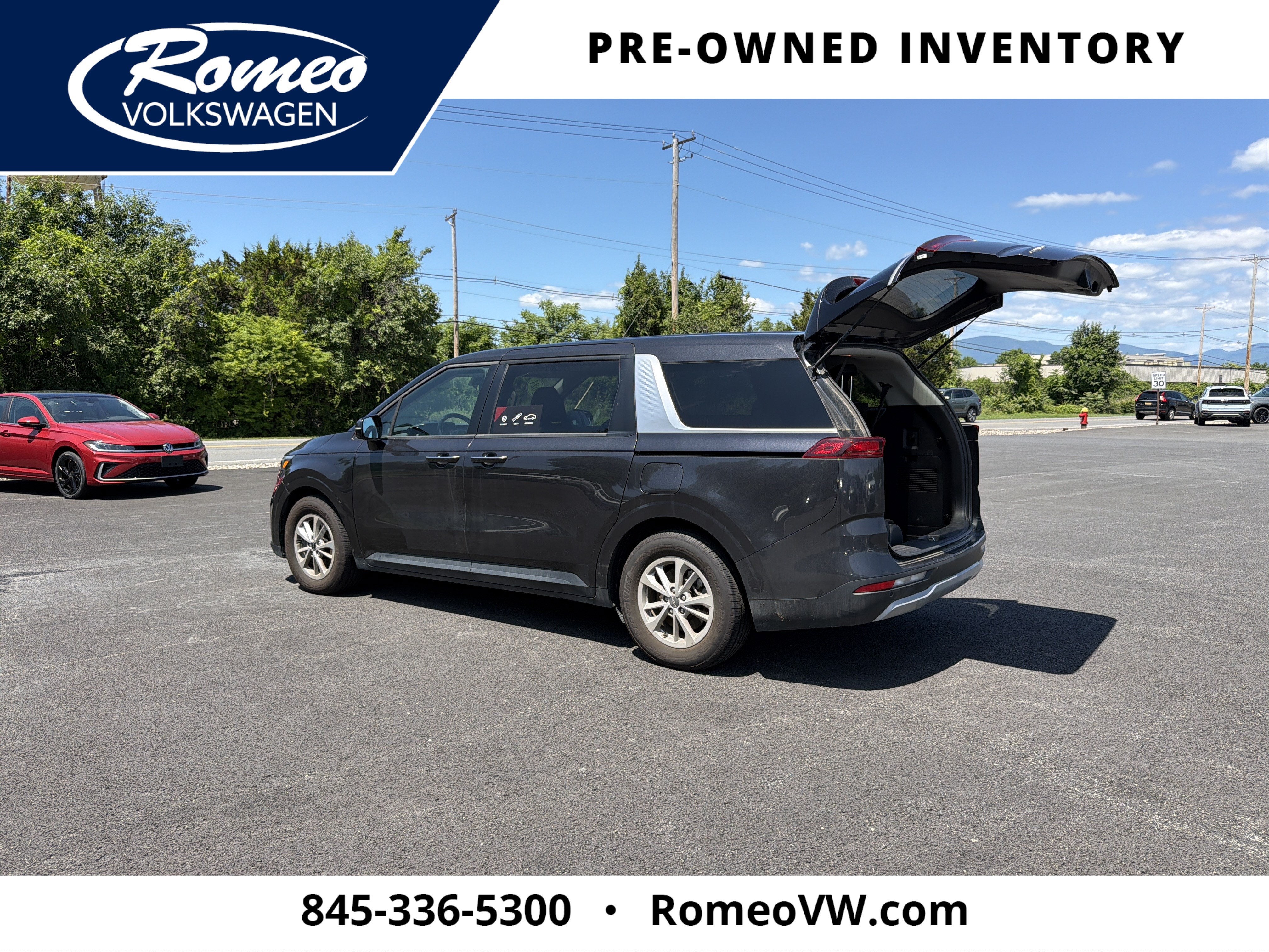 2024 Kia Carnival LX