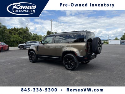 2025 Land Rover Defender 110 X-Dynamic SE