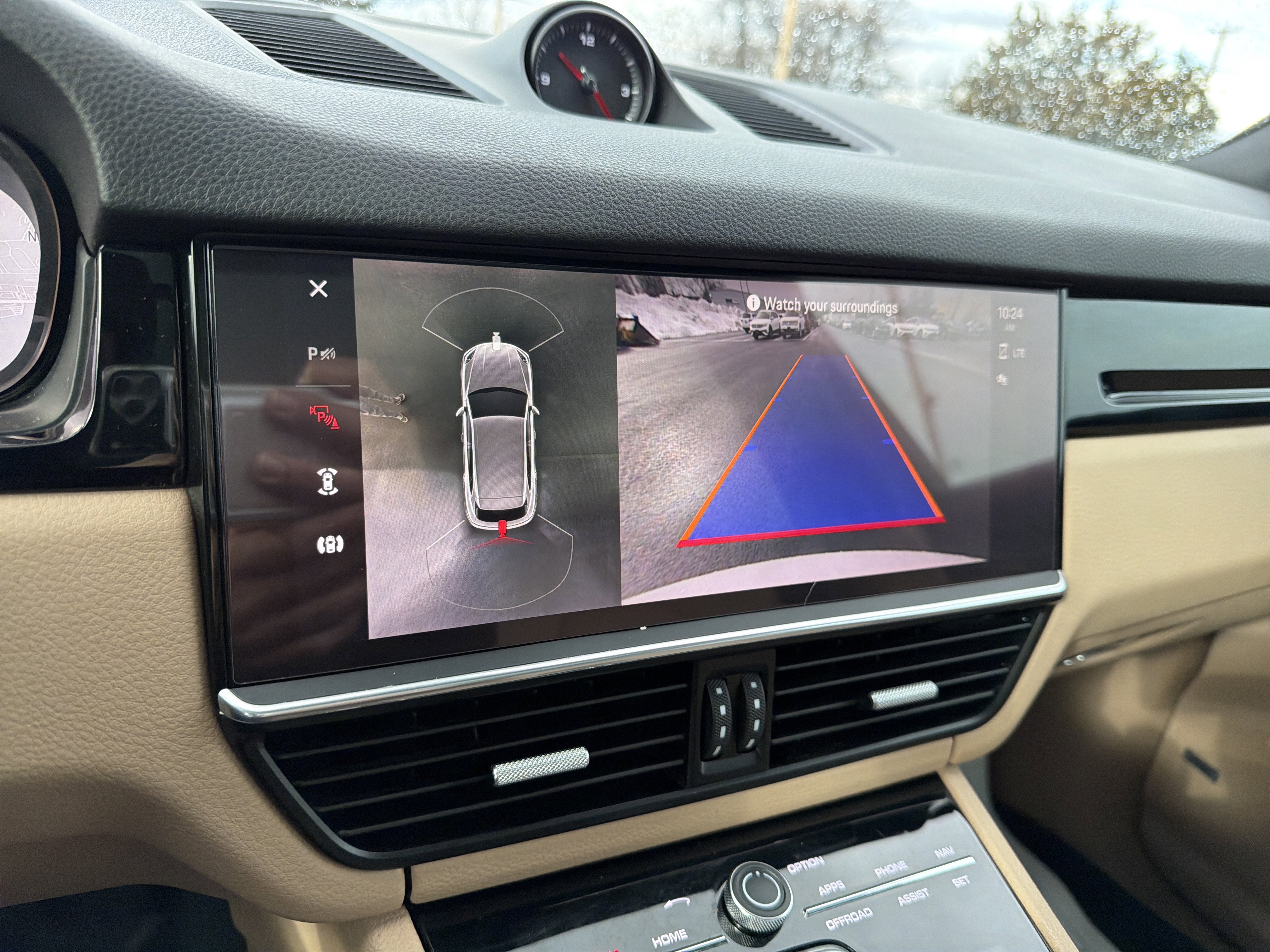 2023 Porsche Cayenne Base