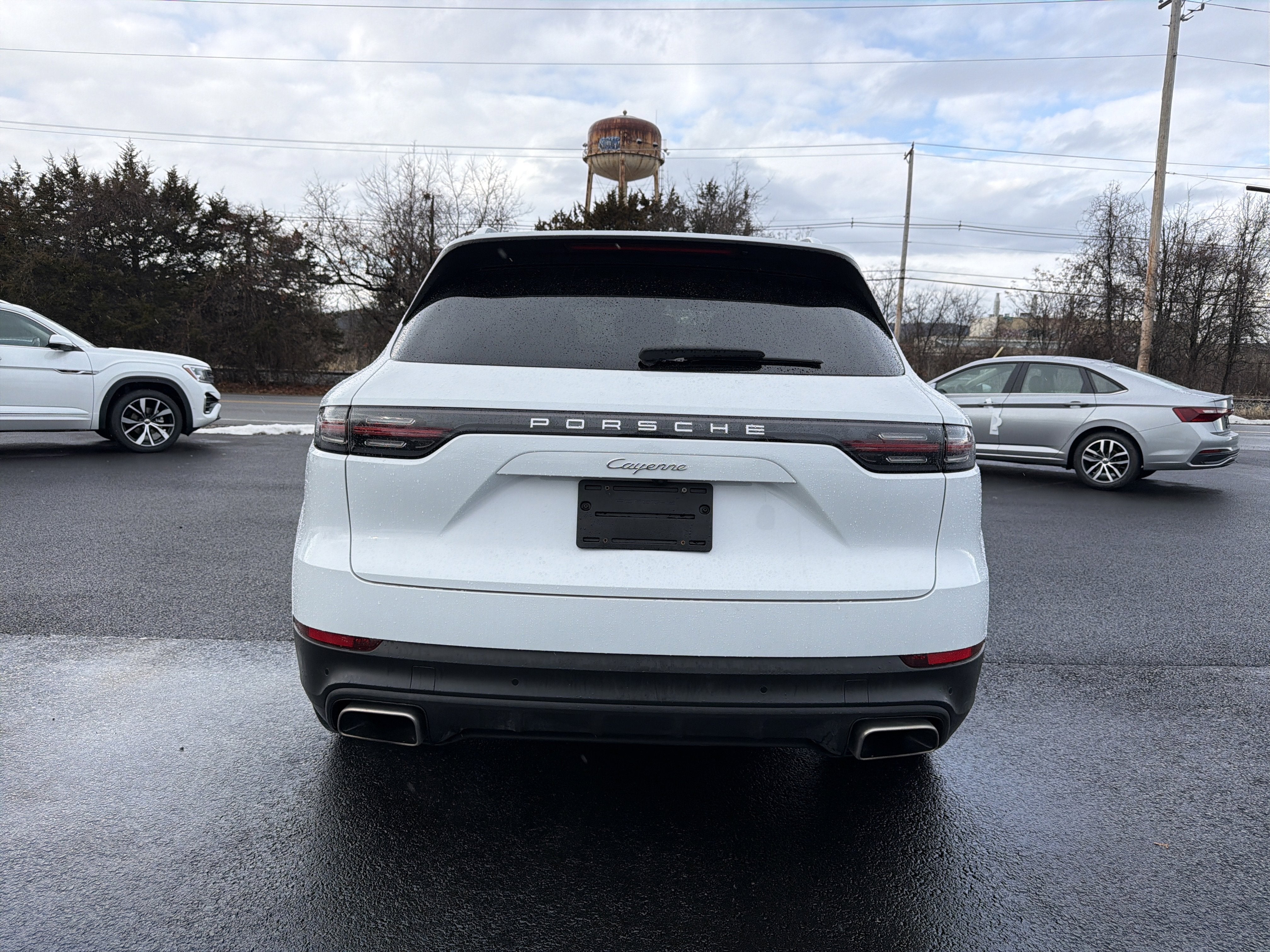 2023 Porsche Cayenne Base