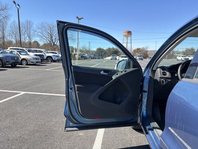 2017 Volkswagen Tiguan Limited 2.0T S 4Motion