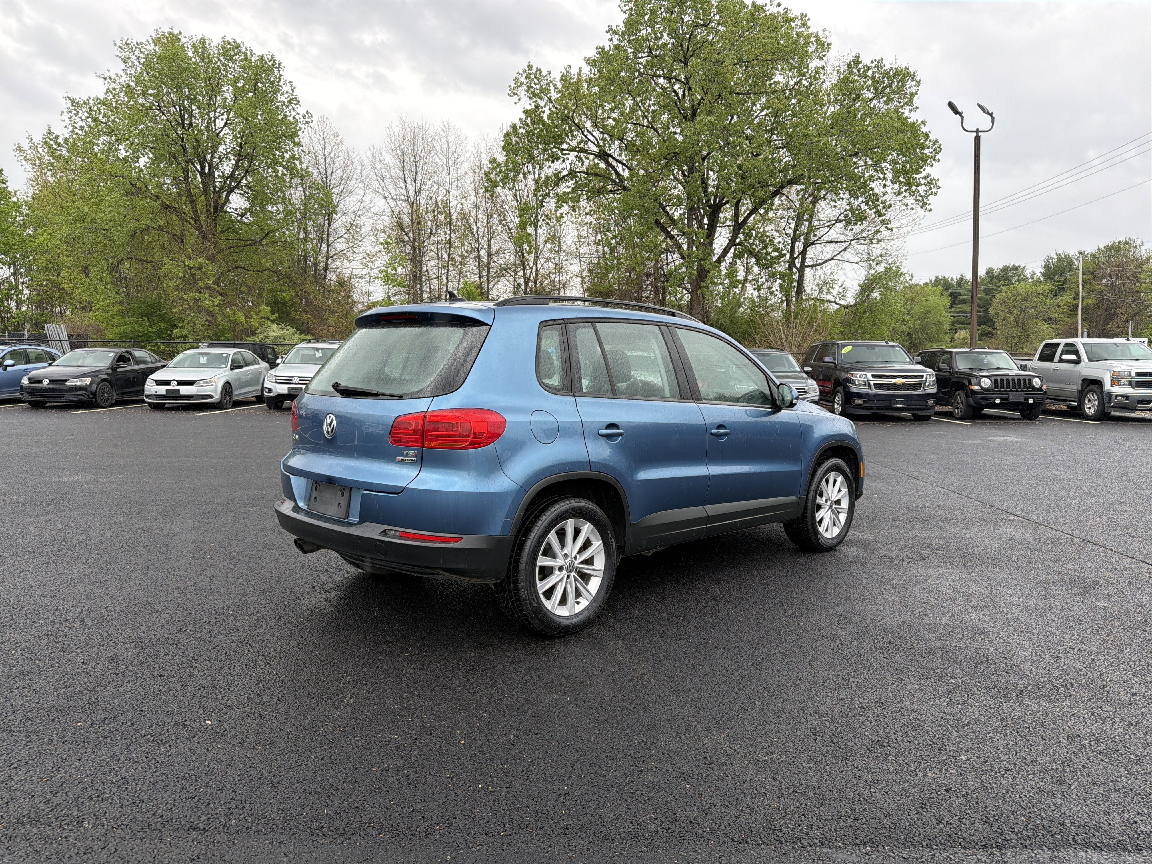 2017 Volkswagen Tiguan Limited 2.0T S 4Motion