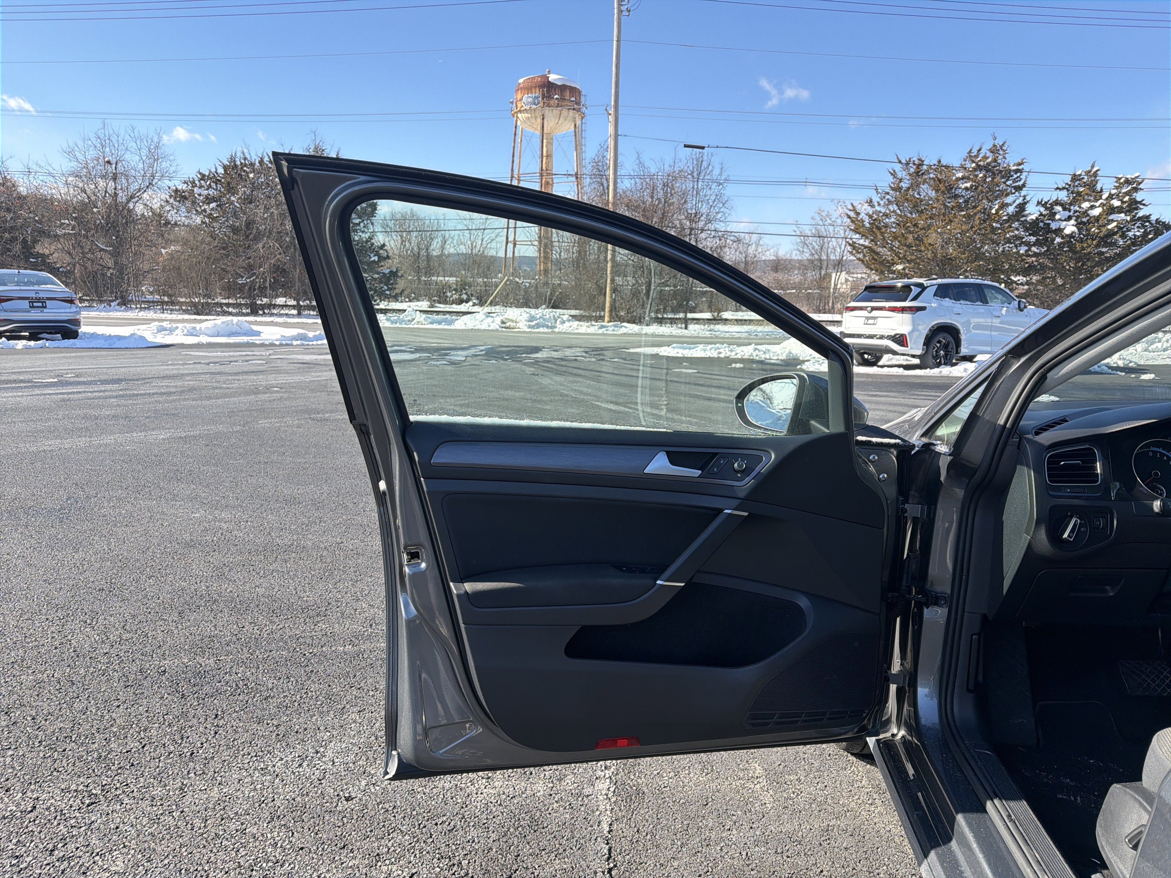 2019 Volkswagen e-Golf SE