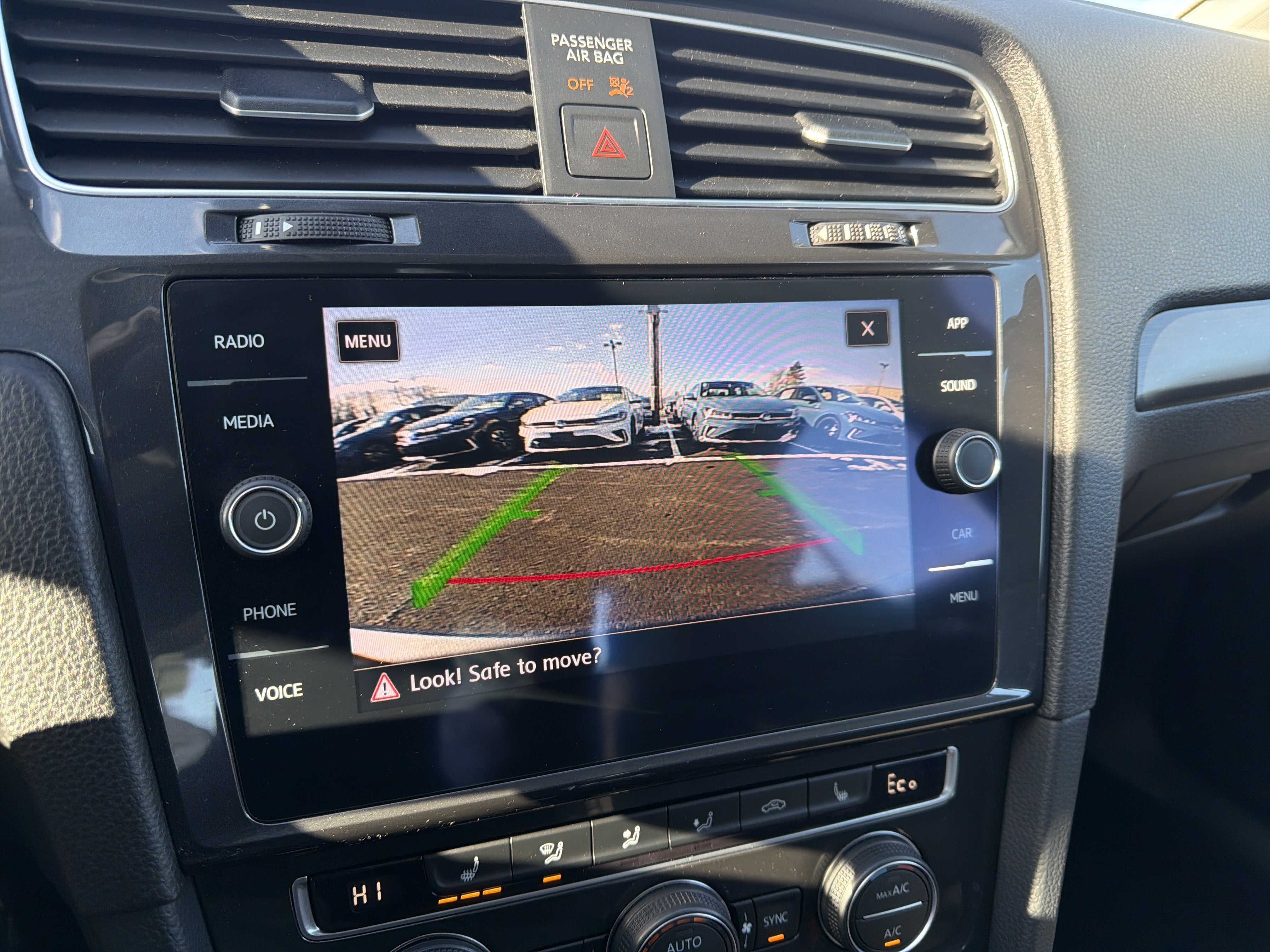 2019 Volkswagen e-Golf SE