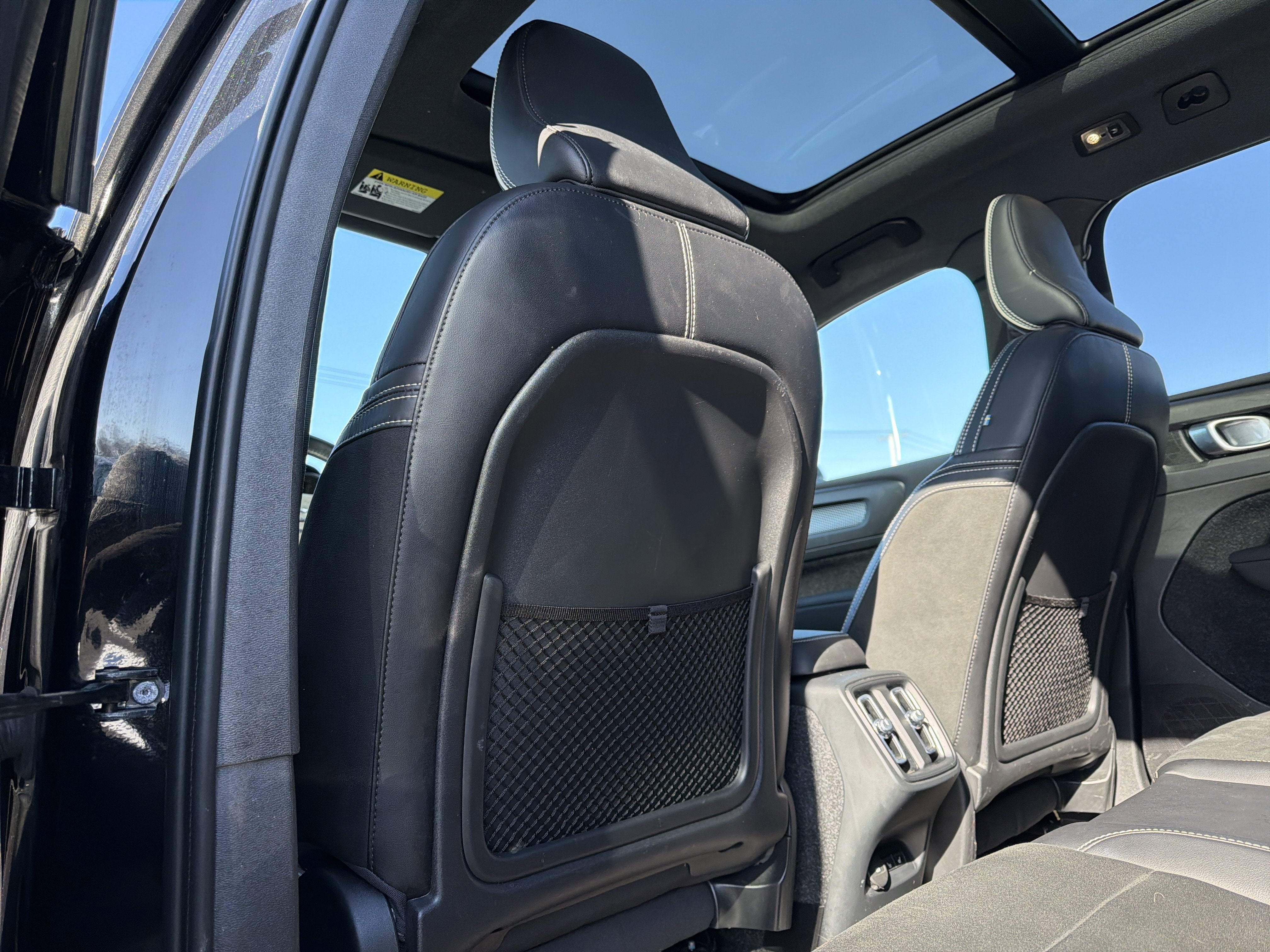 2021 Volvo XC40 R-Design