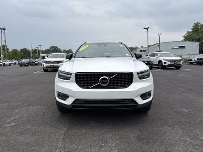 2020 Volvo XC40 R-Design