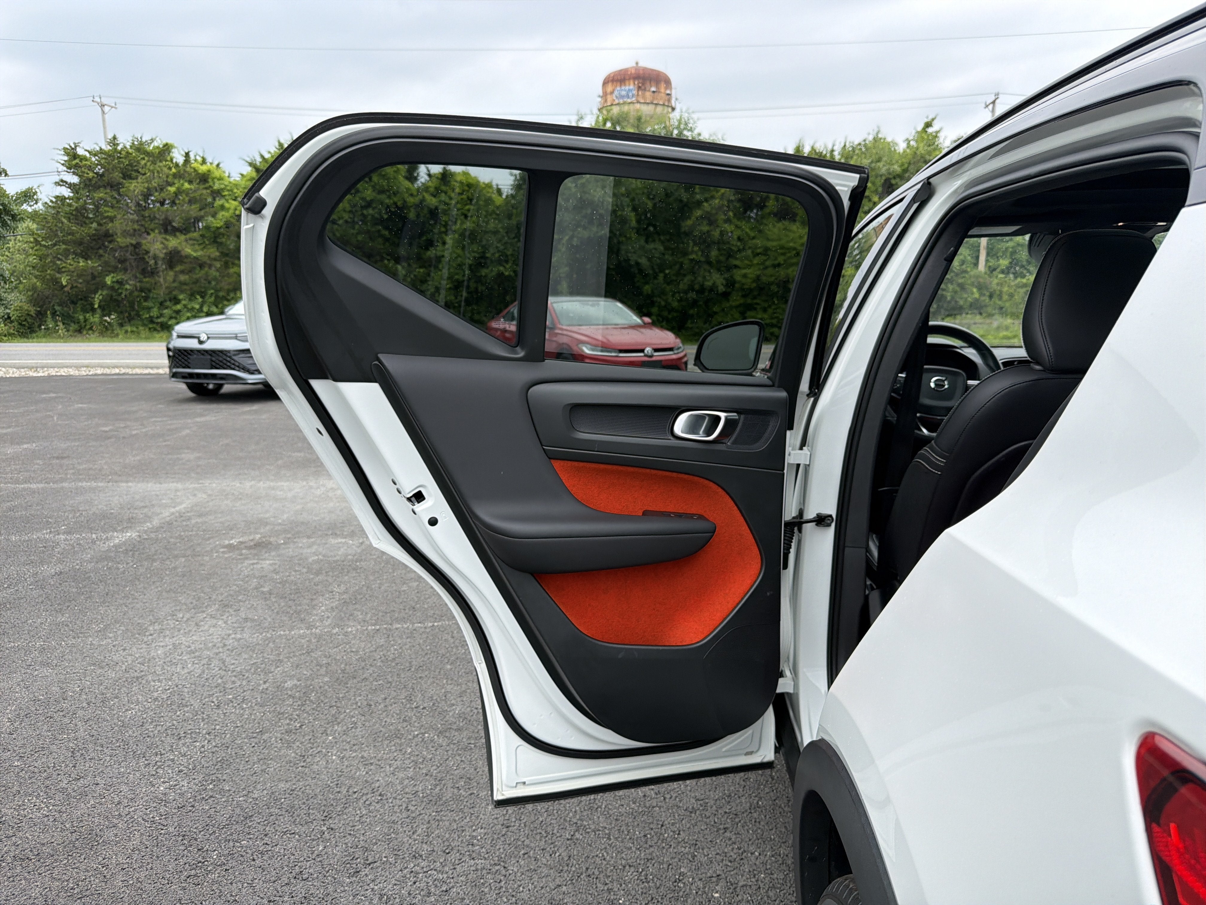 2020 Volvo XC40 R-Design