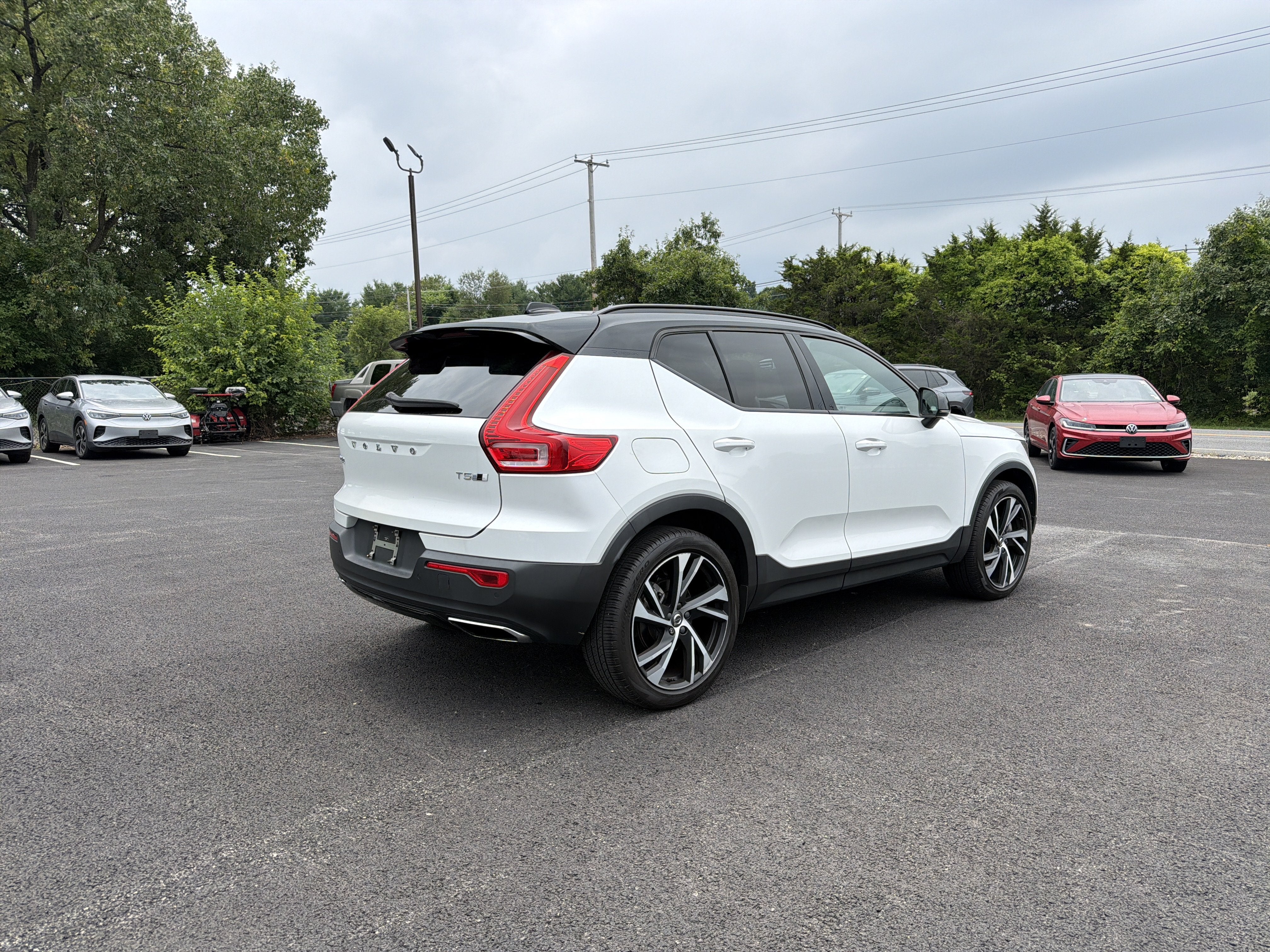 2020 Volvo XC40 R-Design