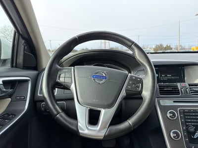 2016 Volvo XC60 T6 Drive-E