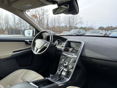 2016 Volvo XC60 T6 Drive-E