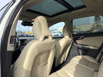 2016 Volvo XC60 T6 Drive-E