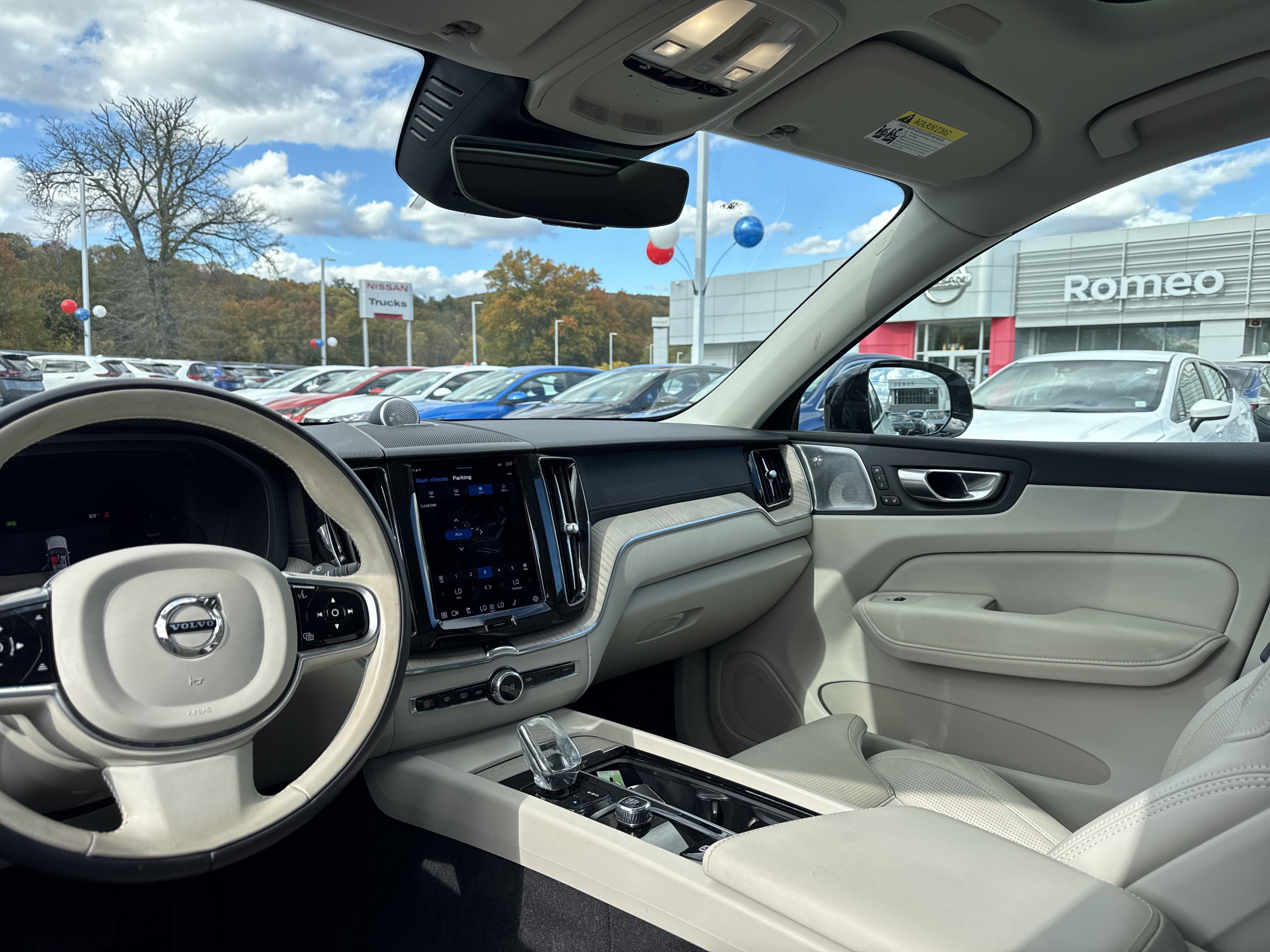 2023 Volvo XC60 Recharge Plug-In Hybrid Ultimate