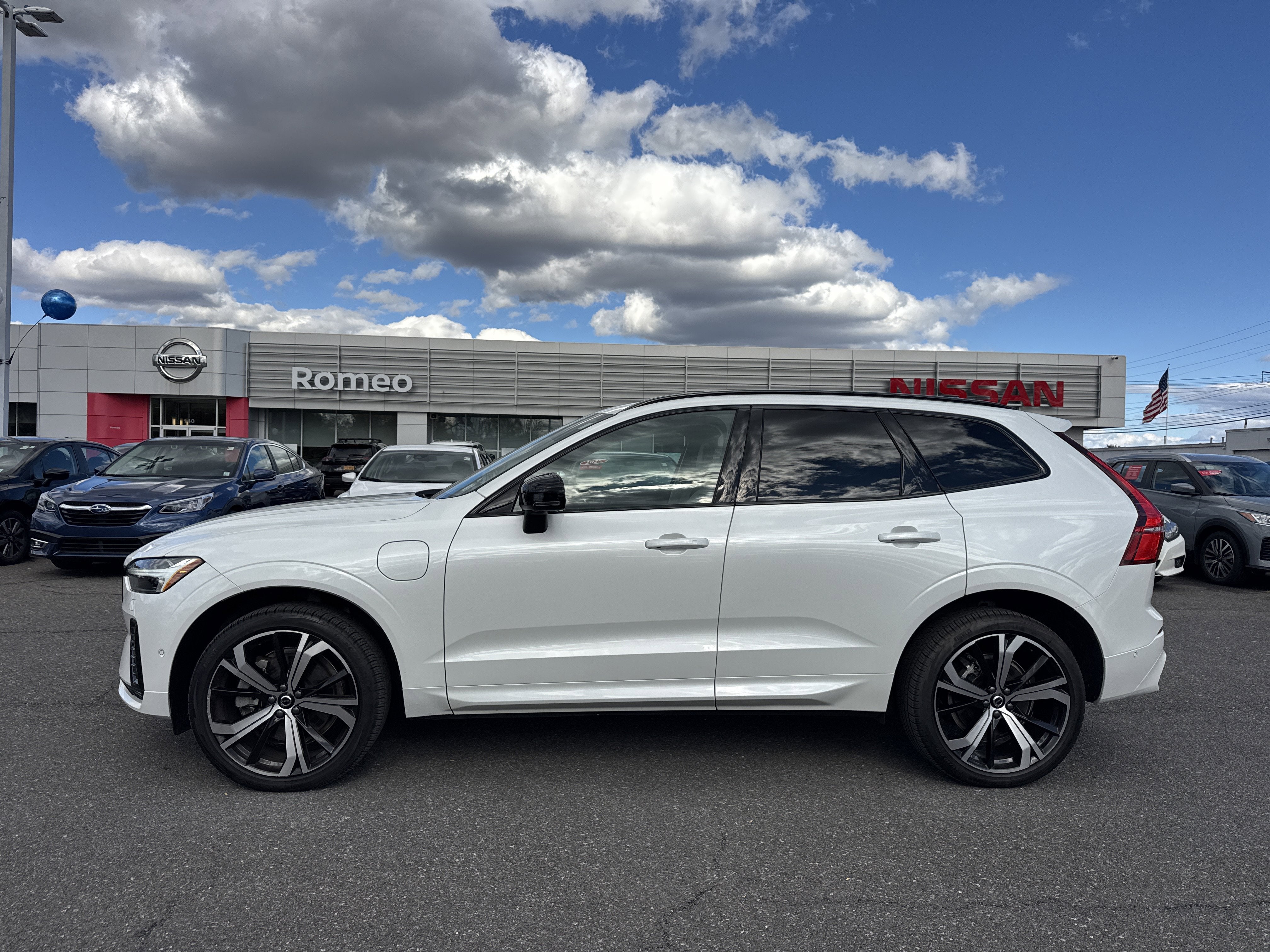 2023 Volvo XC60 Recharge Plug-In Hybrid Ultimate
