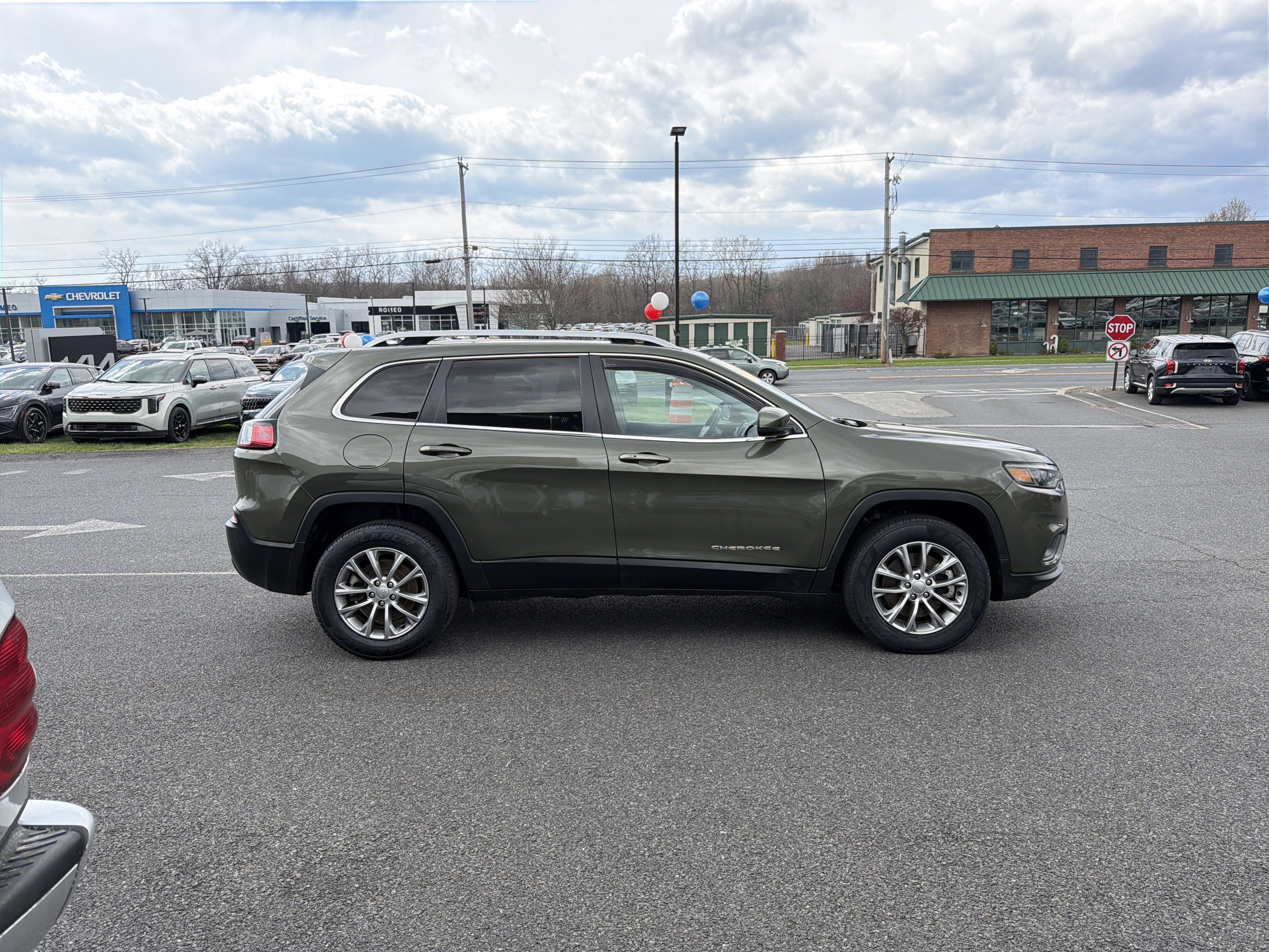 2021 Jeep Cherokee Latitude Lux