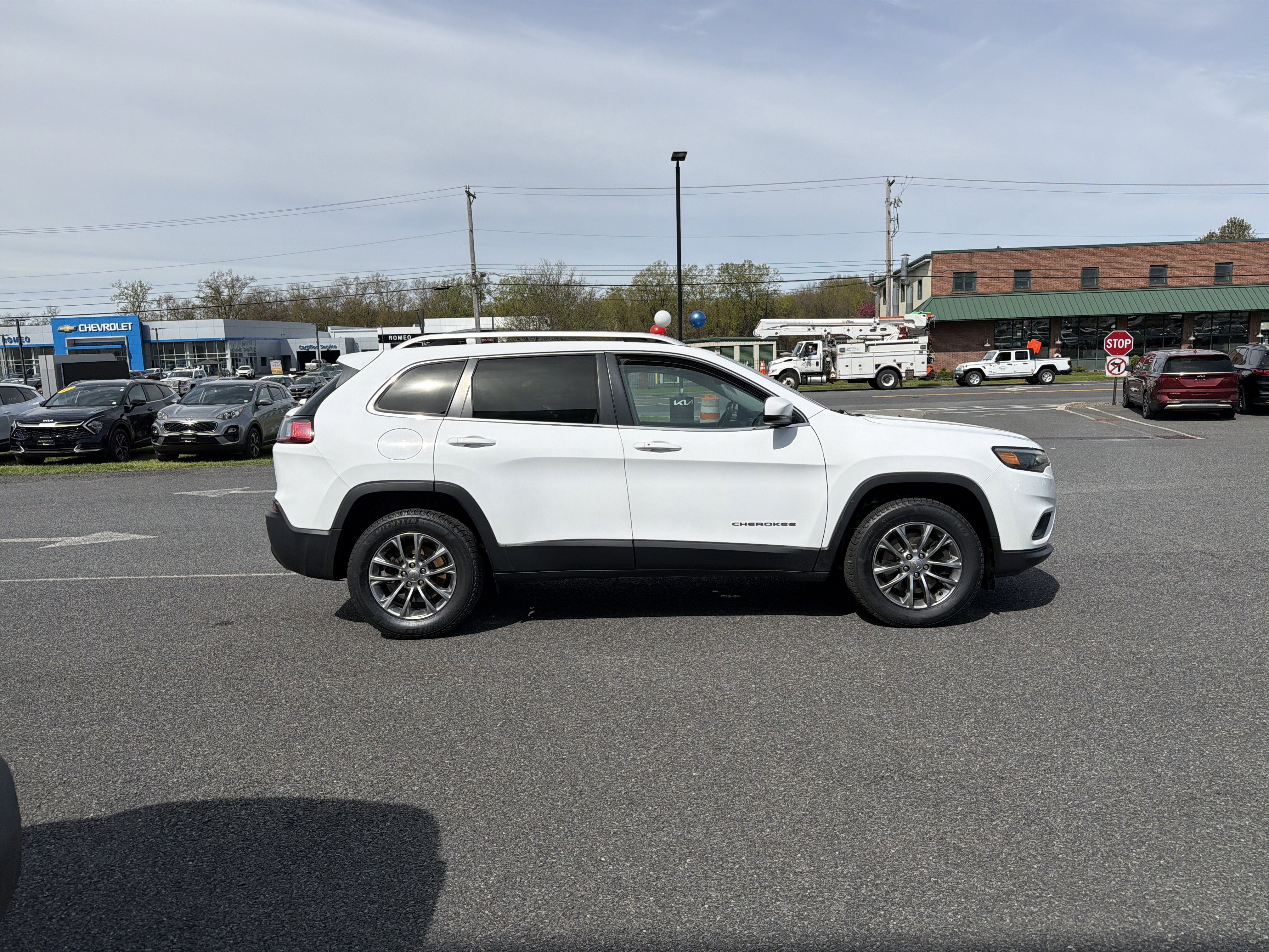 2021 Jeep Cherokee Latitude Lux