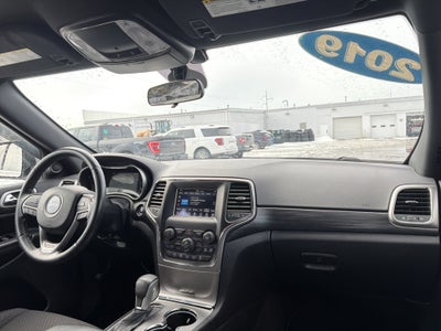 2019 Jeep Grand Cherokee Laredo E