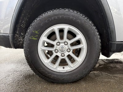 2019 Jeep Grand Cherokee Laredo E
