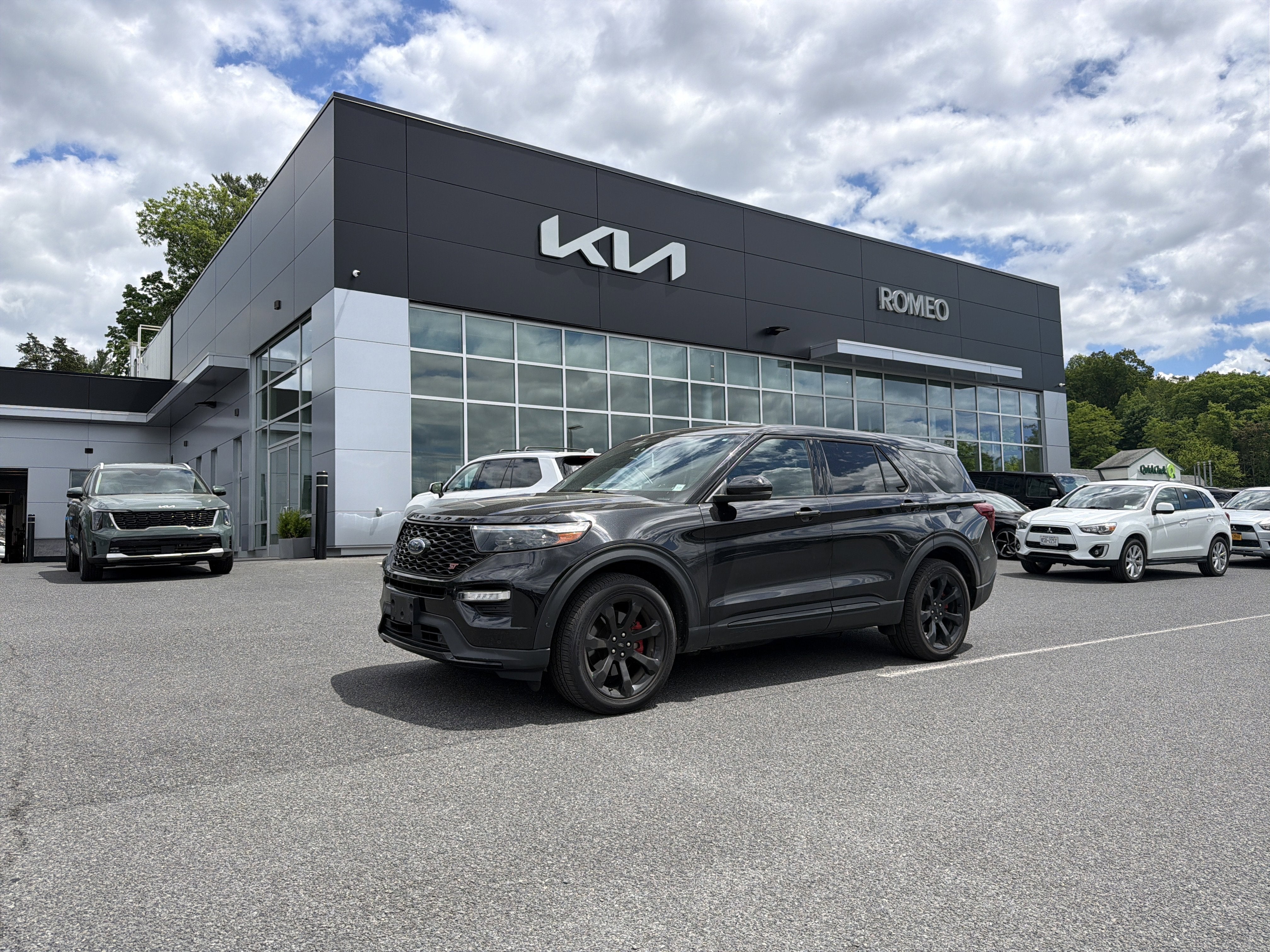 2022 Ford Explorer ST